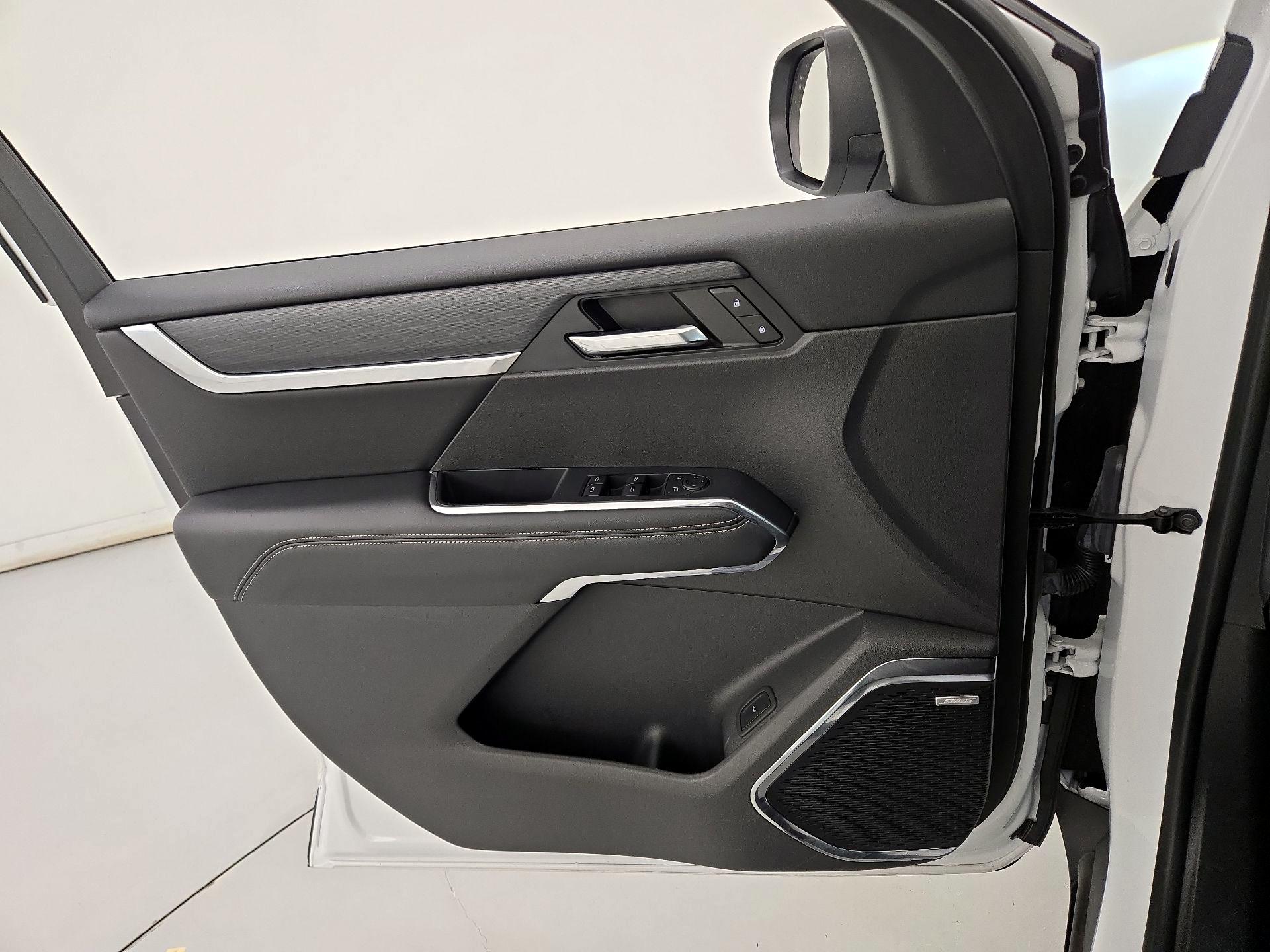 Thumbnail: 2025 GMC Acadia - 12