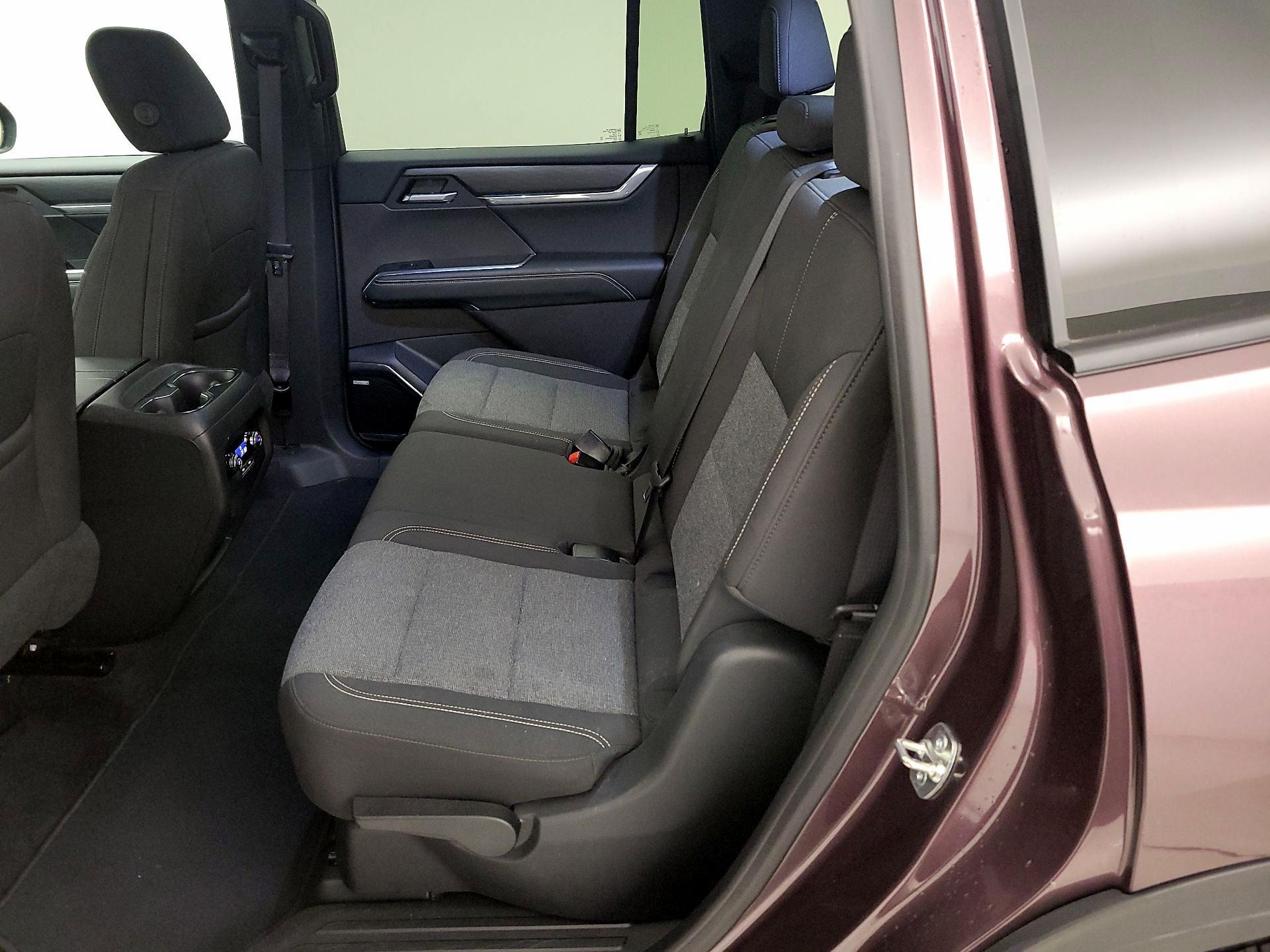 Thumbnail: 2025 GMC Acadia - 20