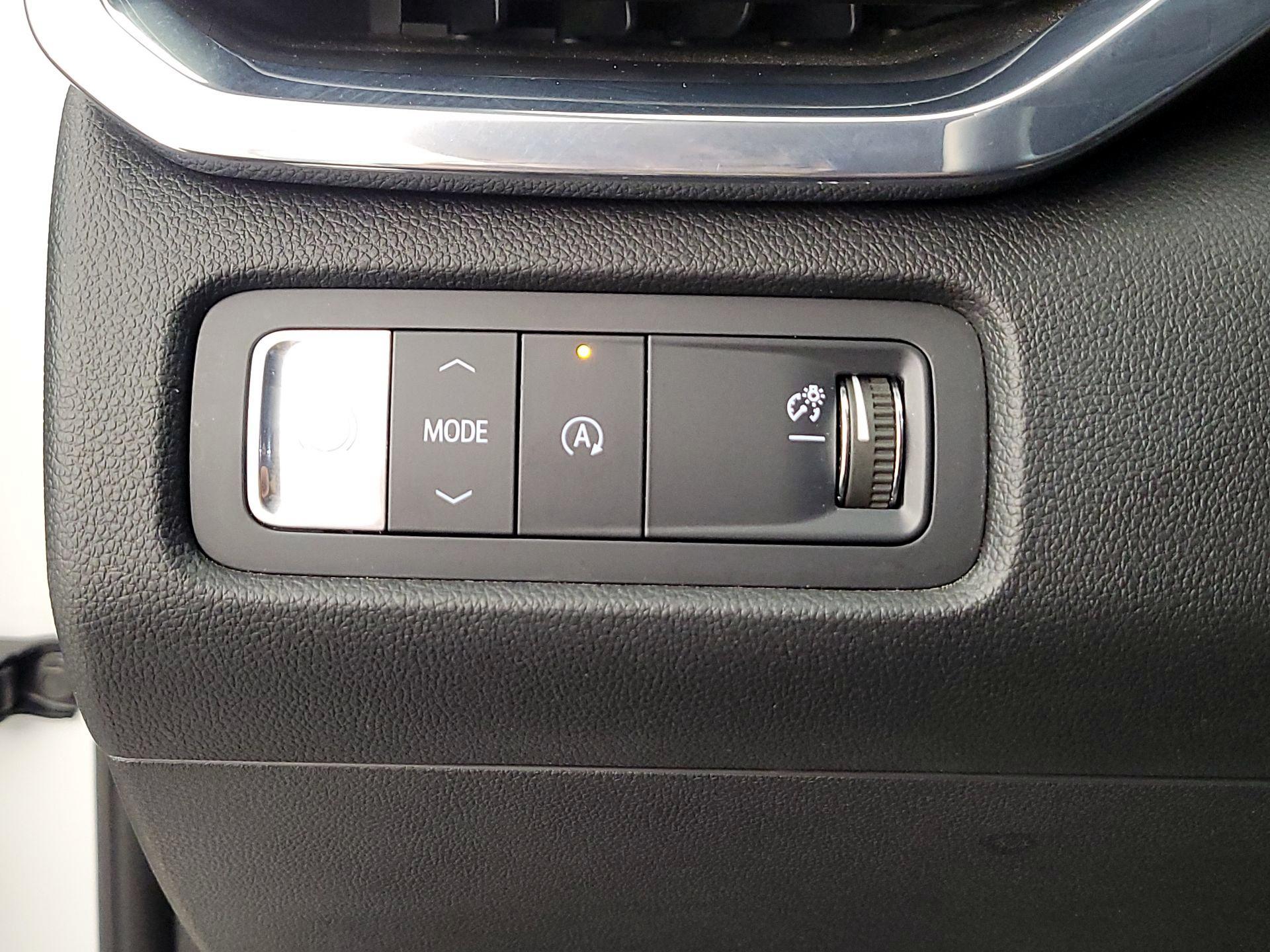 Thumbnail: 2025 GMC Acadia - 13