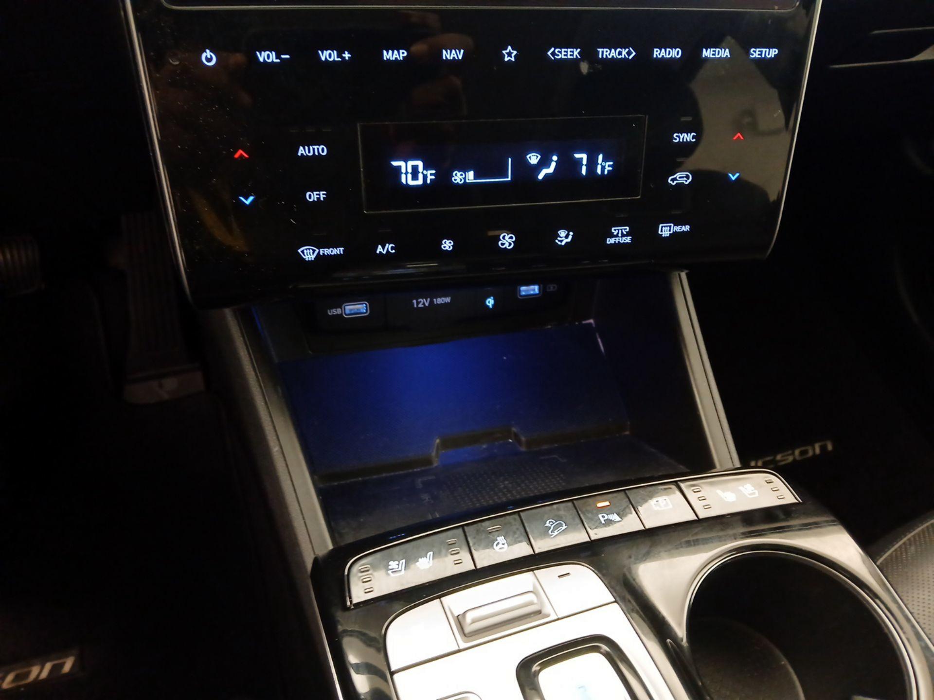 Thumbnail: 2022 Hyundai Tucson - 17