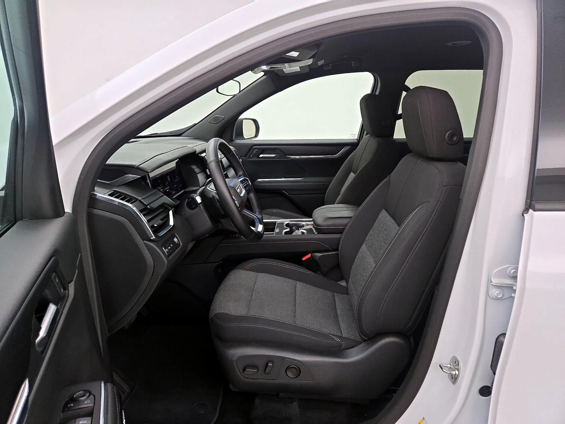 Thumbnail: 2025 GMC Acadia - 11