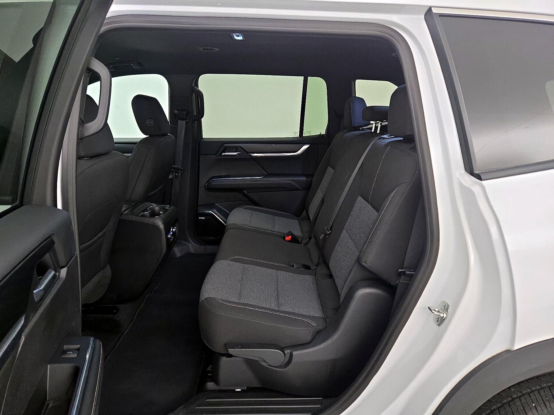 Thumbnail: 2025 GMC Acadia - 19