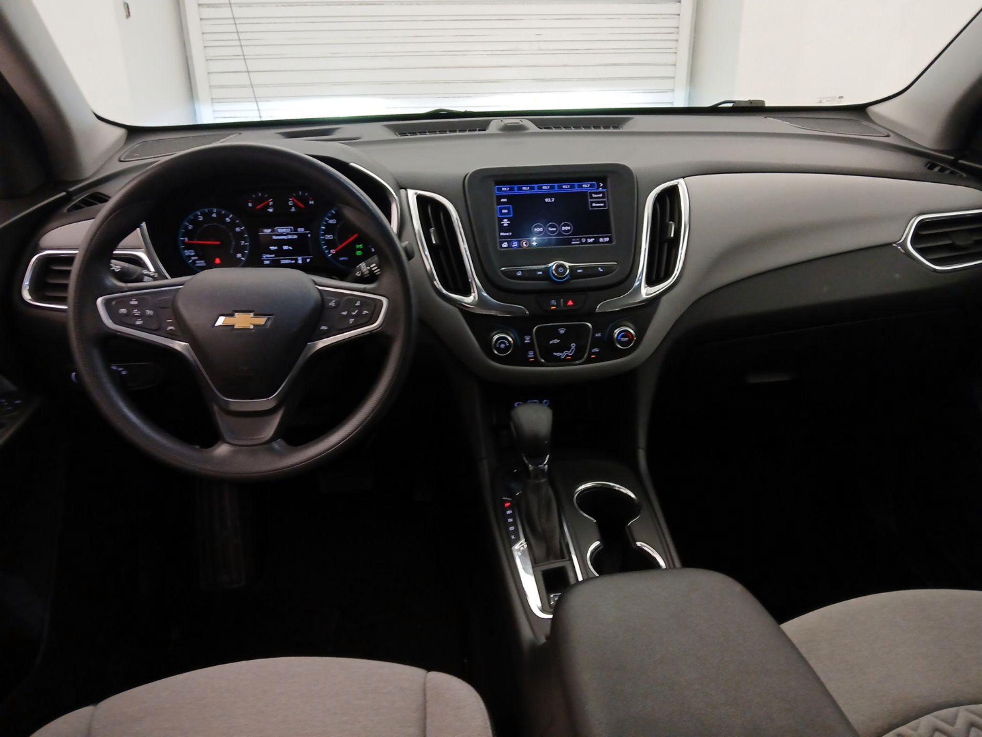 Thumbnail: 2022 Chevrolet Equinox - 9