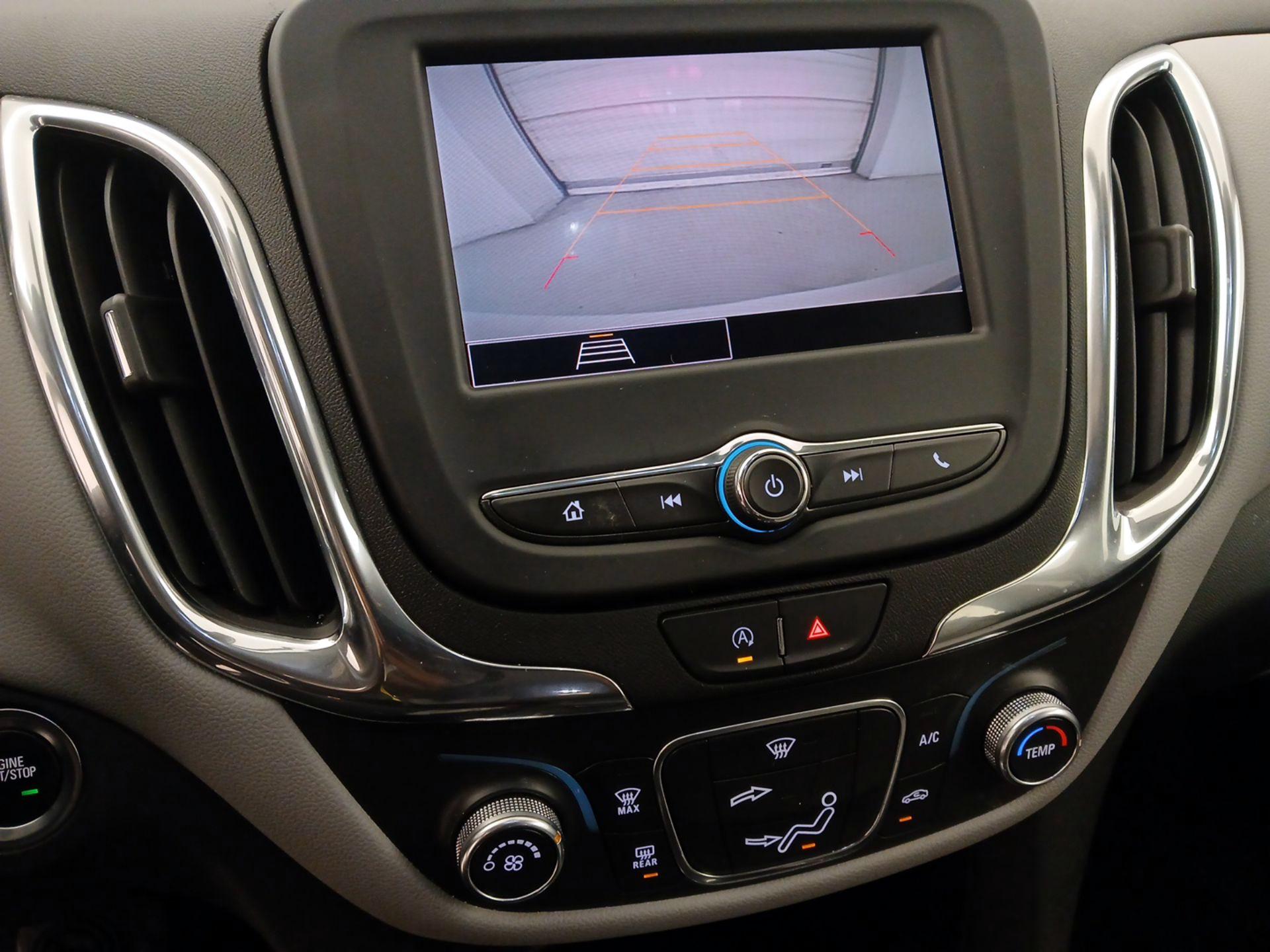 Thumbnail: 2022 Chevrolet Equinox - 14