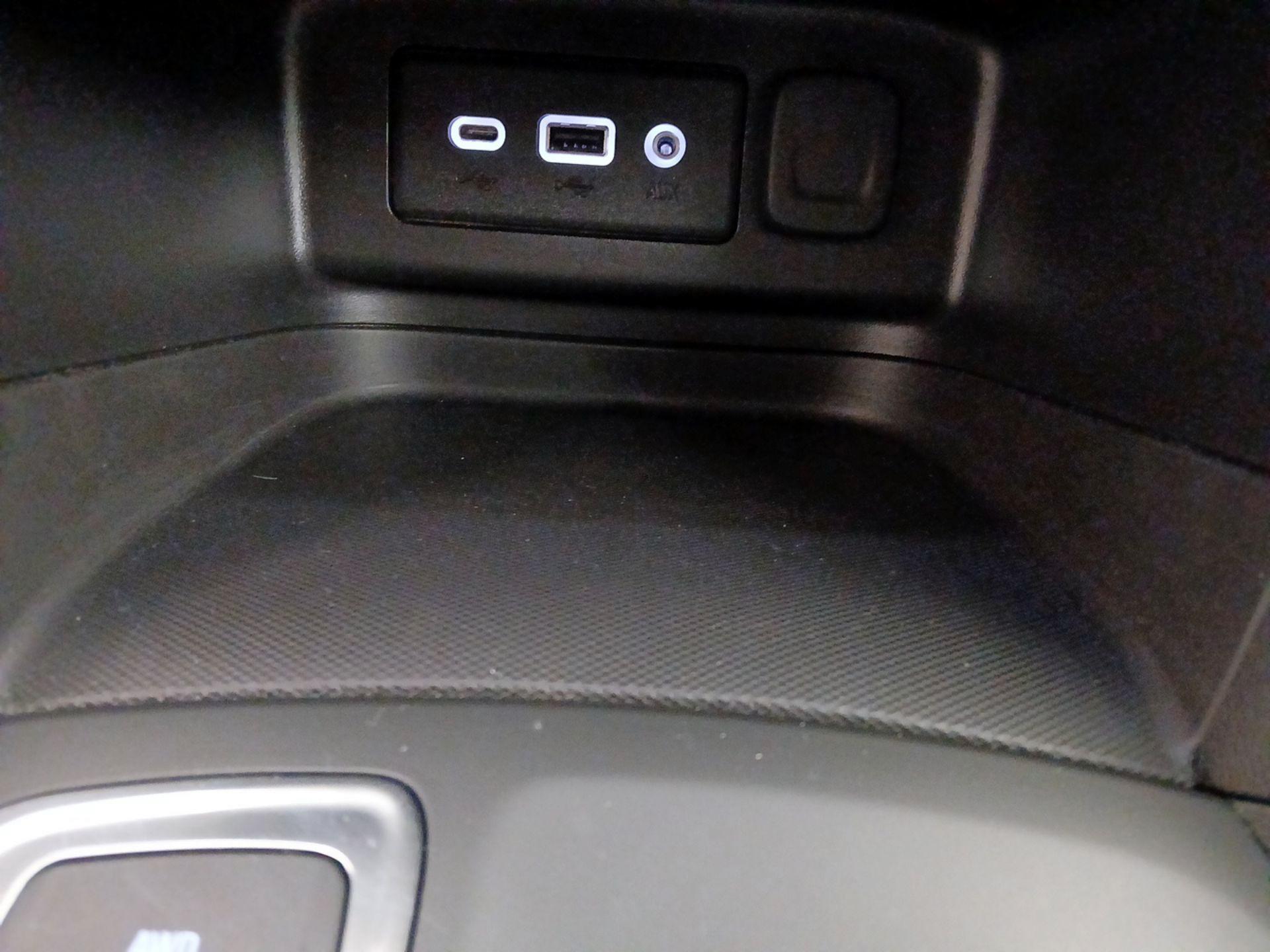 Thumbnail: 2022 Chevrolet Equinox - 18