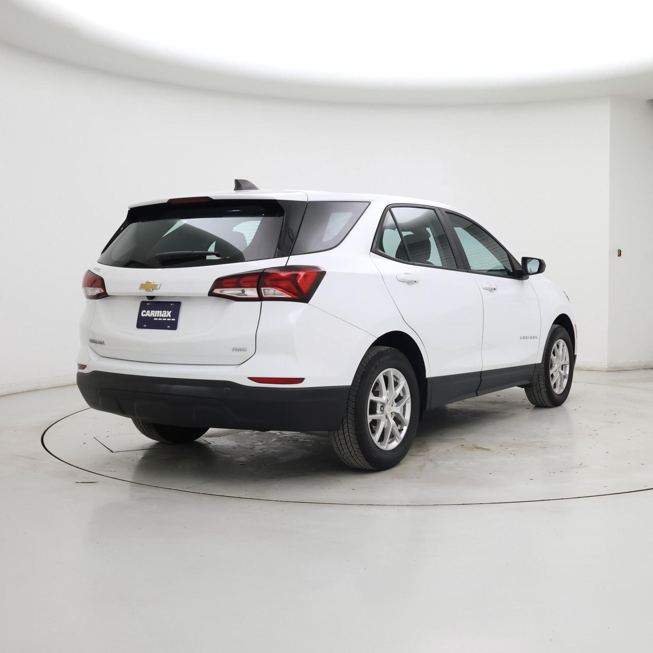 Thumbnail: 2022 Chevrolet Equinox - 8