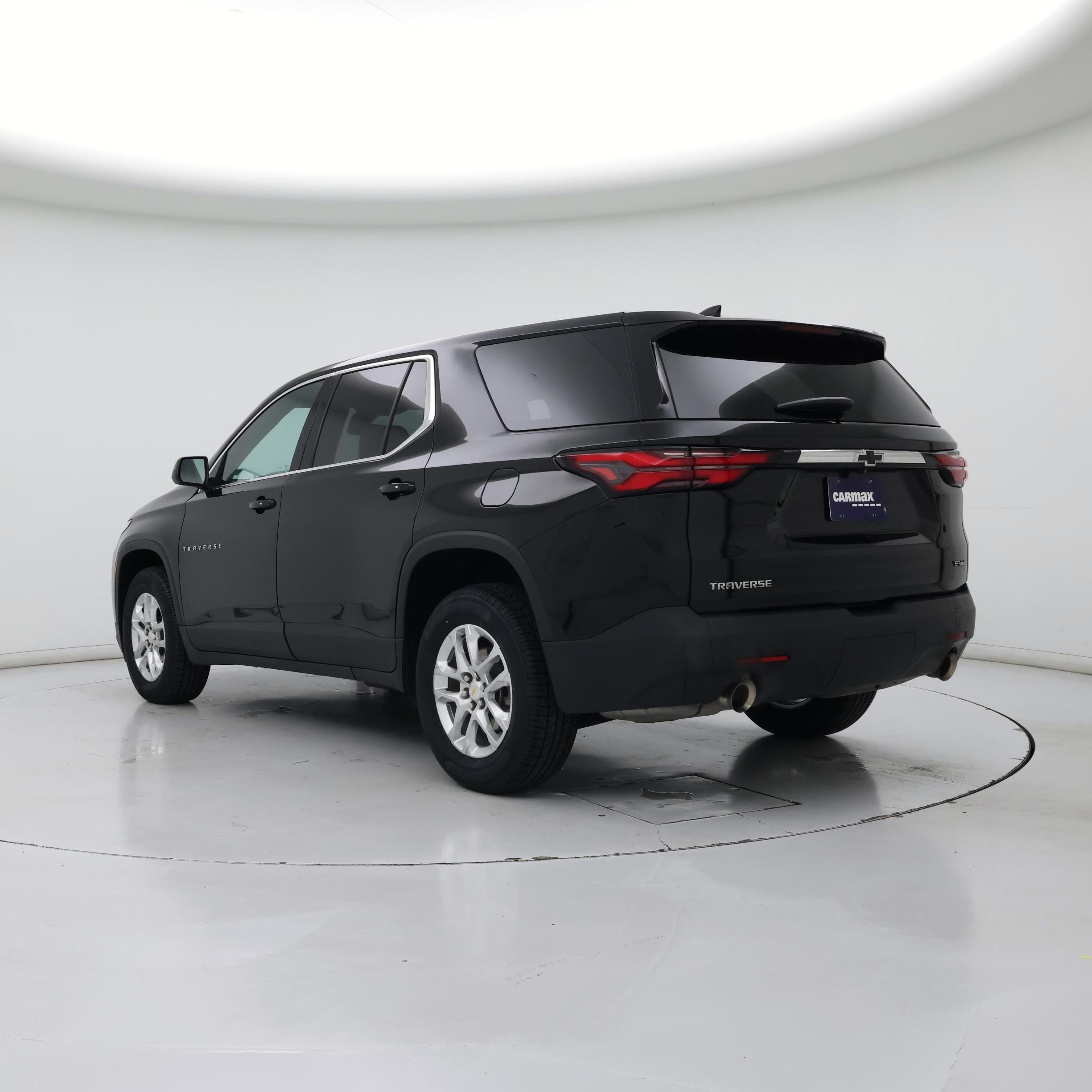 Thumbnail: 2023 Chevrolet Traverse - 2