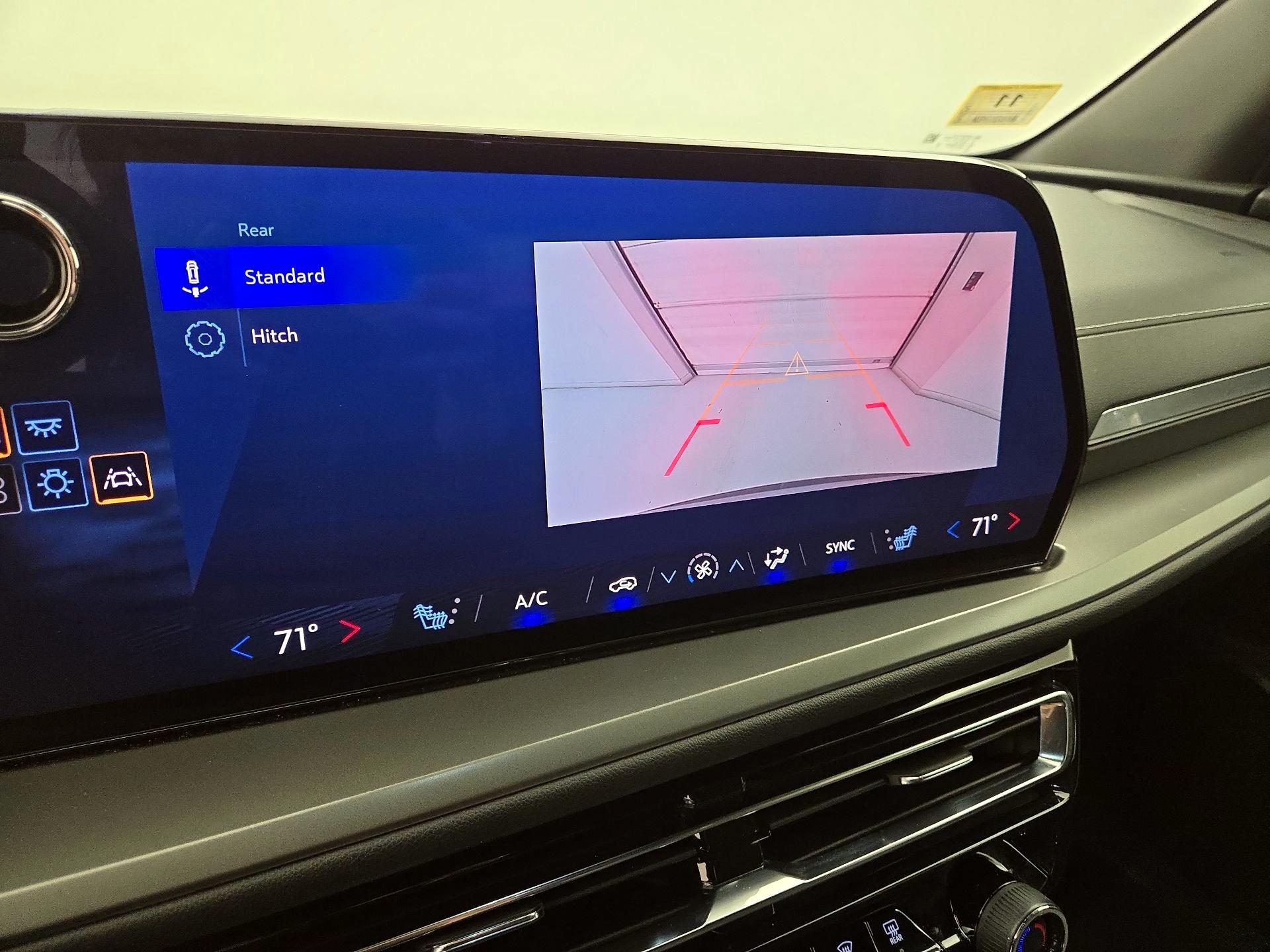 Thumbnail: 2025 Chevrolet Traverse - 14