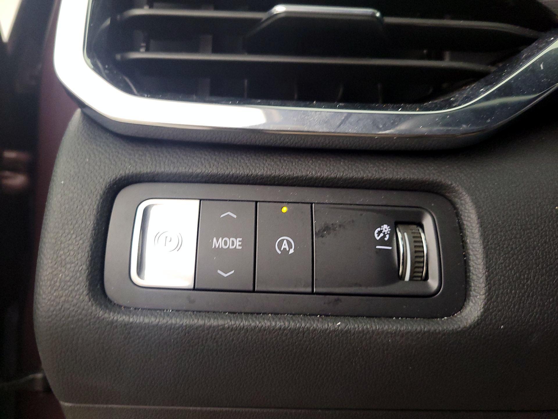 Thumbnail: 2025 GMC Acadia - 13