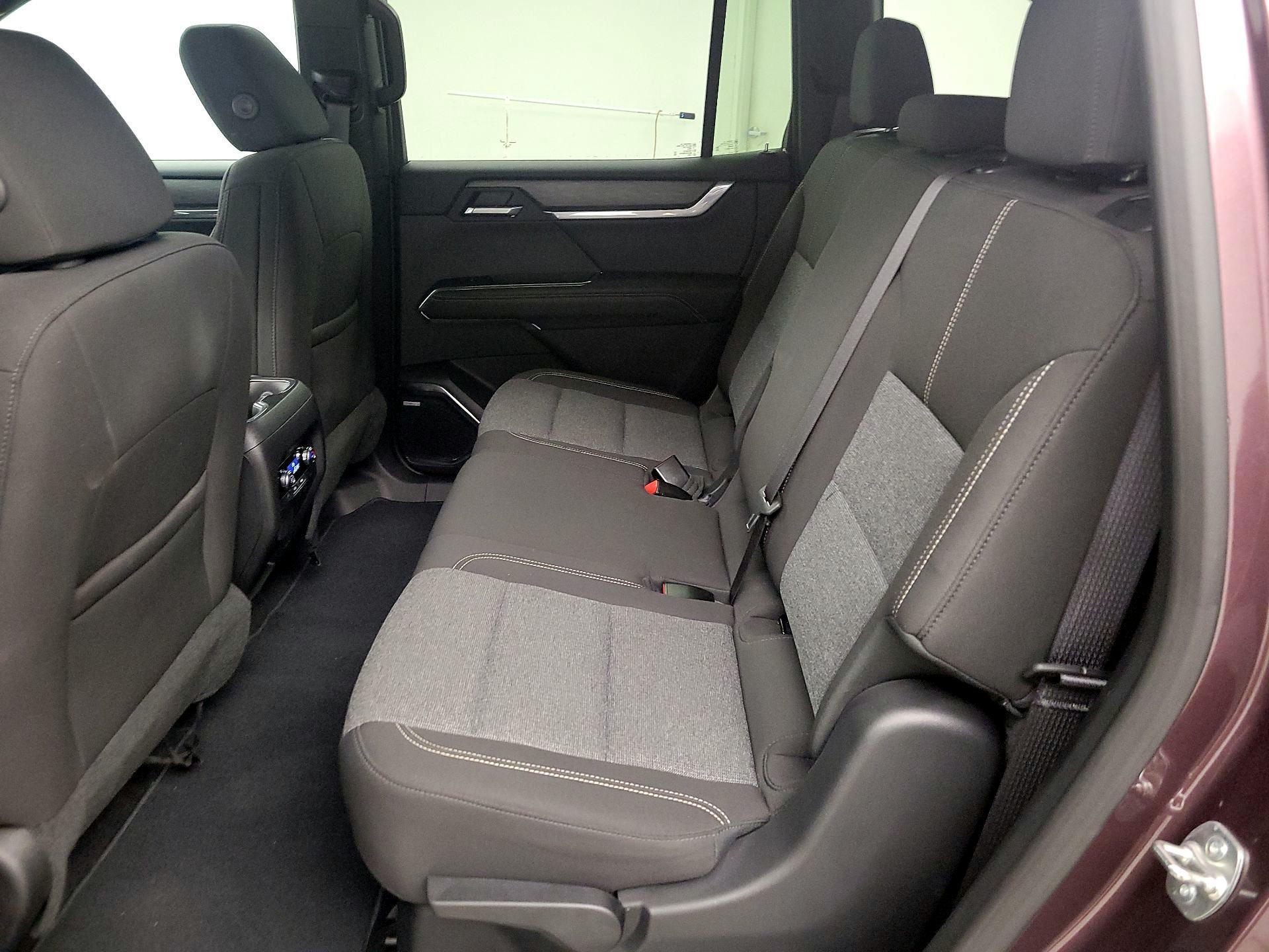 Thumbnail: 2025 GMC Acadia - 20