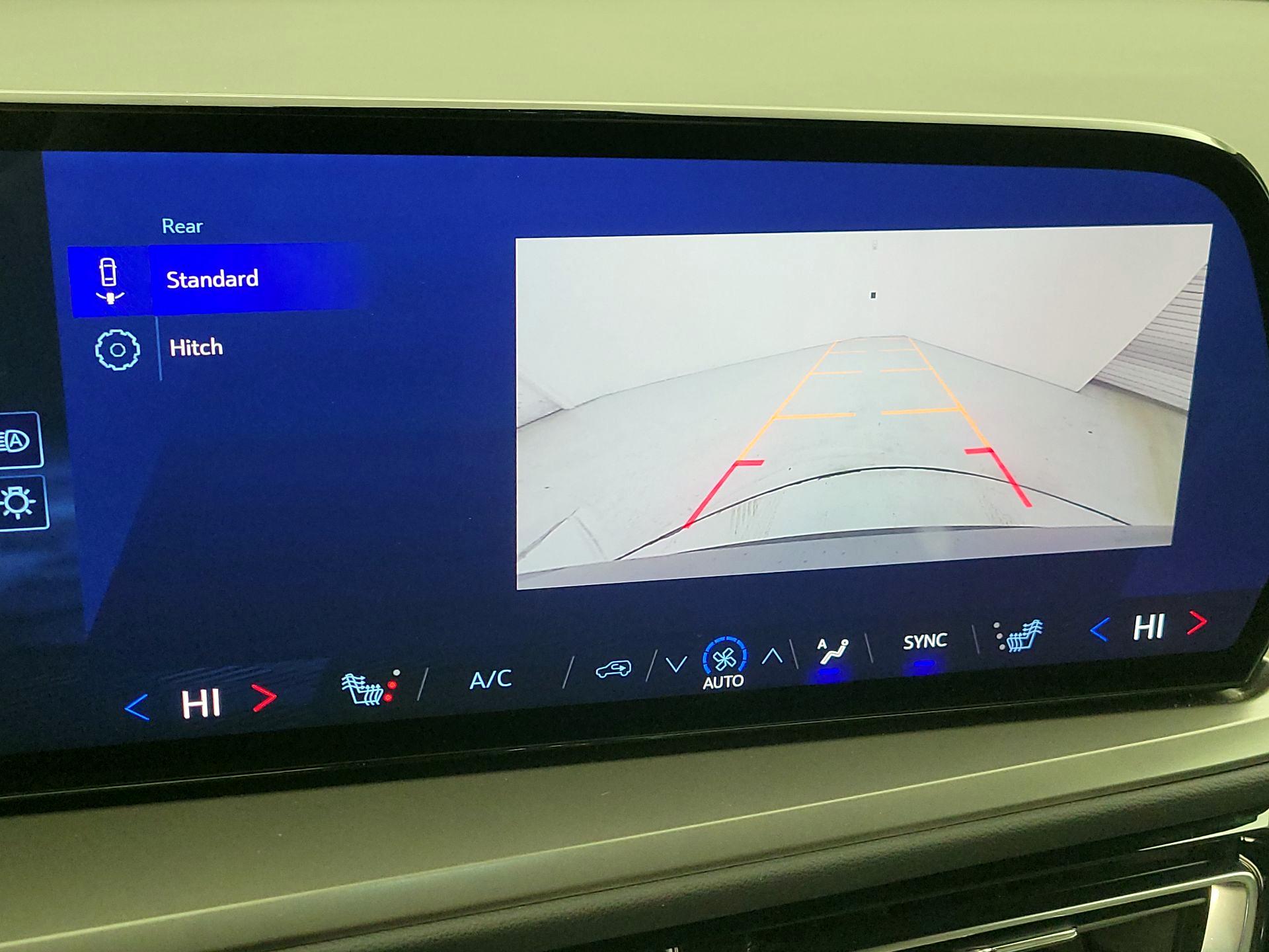 Thumbnail: 2025 Chevrolet Traverse - 14