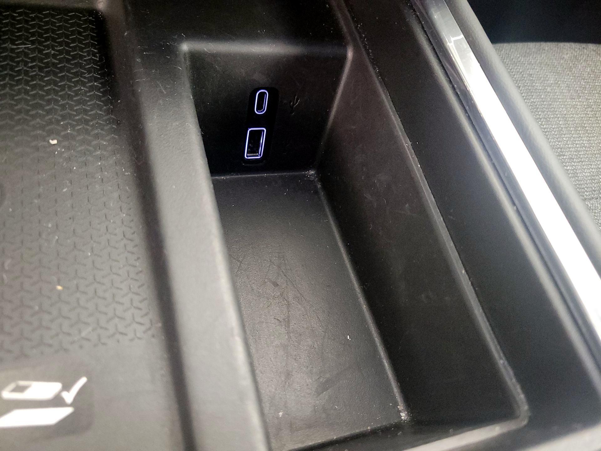 Thumbnail: 2025 GMC Acadia - 18