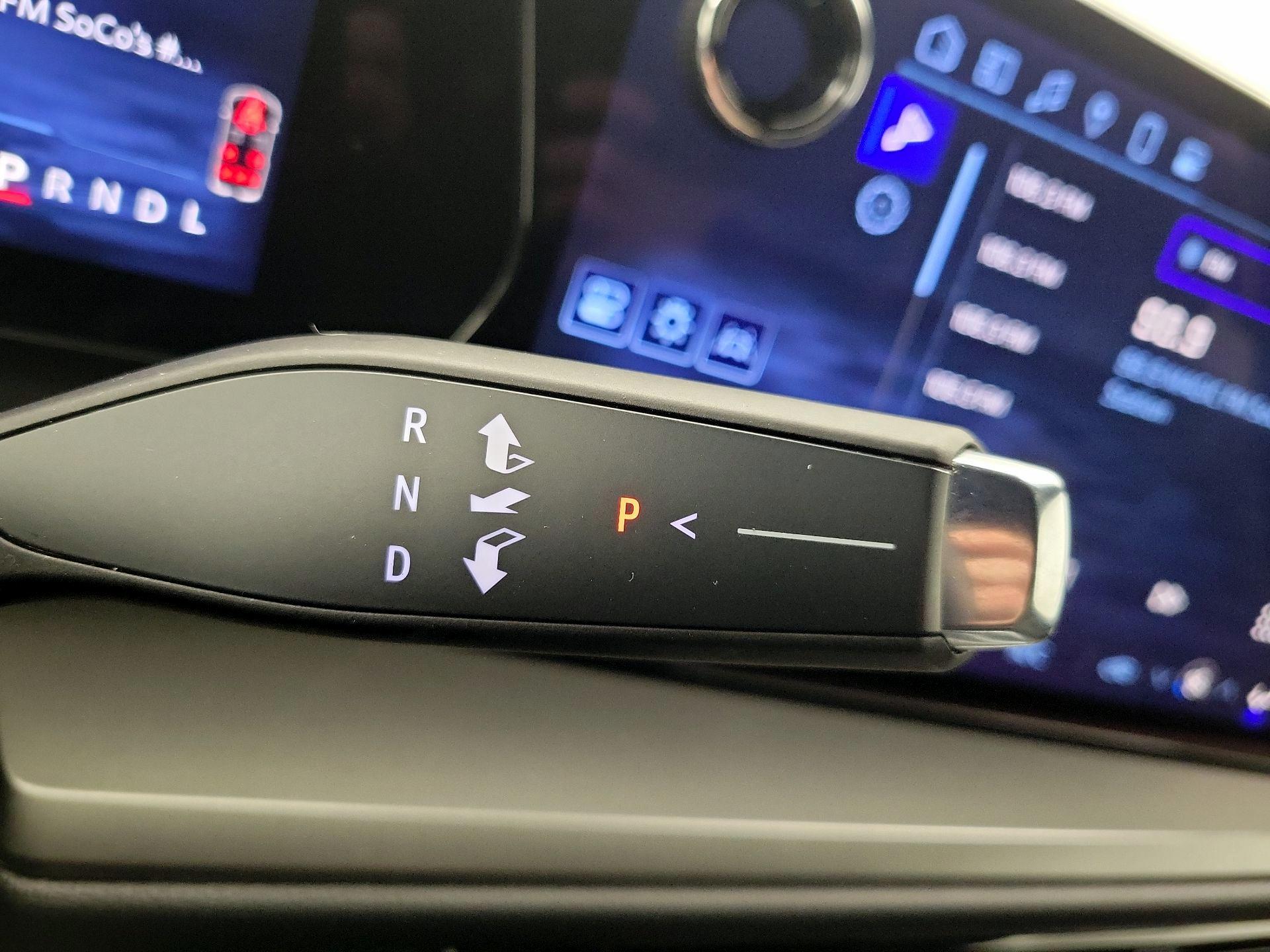 Thumbnail: 2025 Chevrolet Traverse - 17