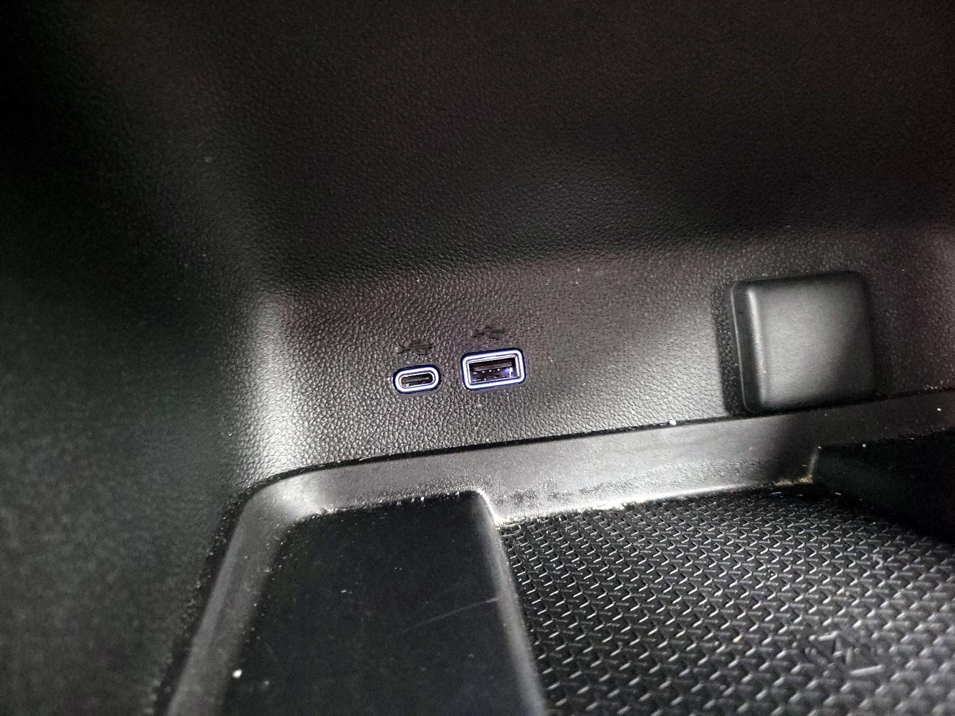 Thumbnail: 2025 Chevrolet Traverse - 18