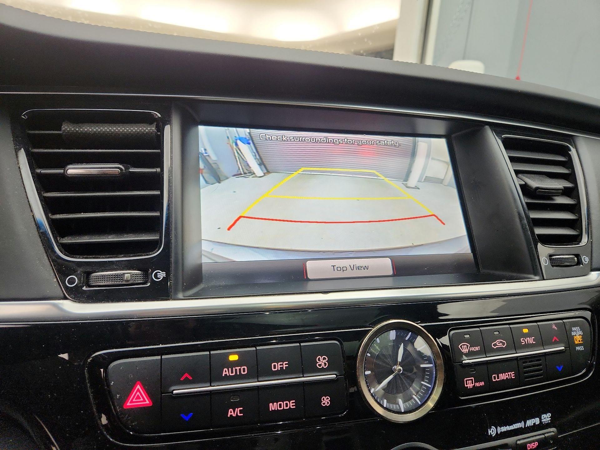 Thumbnail: 2015 Kia K900 - 15