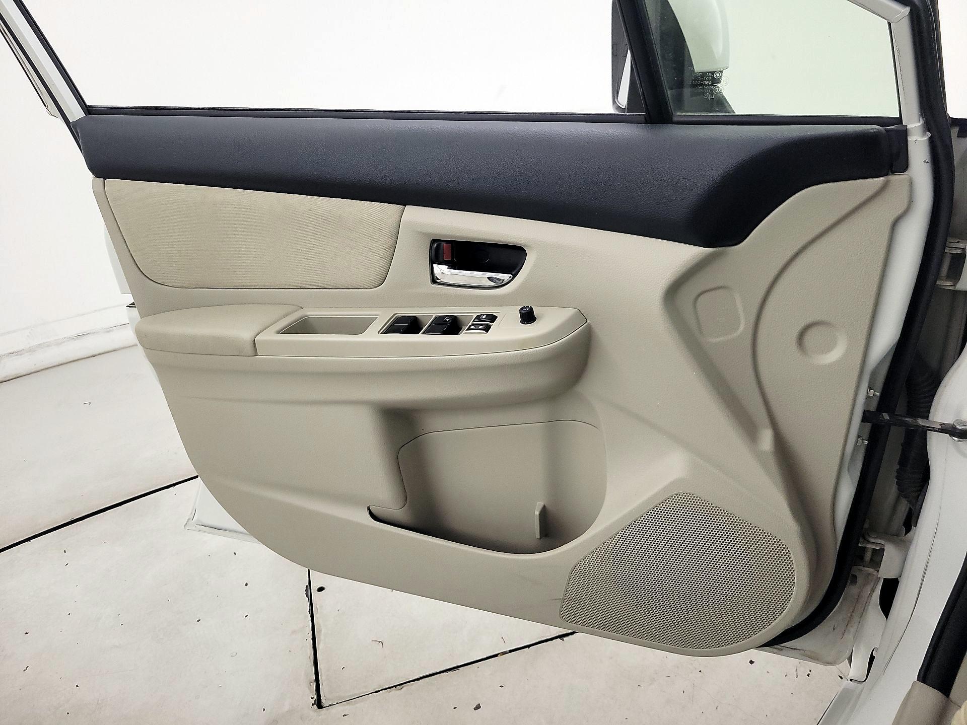 Thumbnail: 2014 Subaru XV Crosstrek - 12