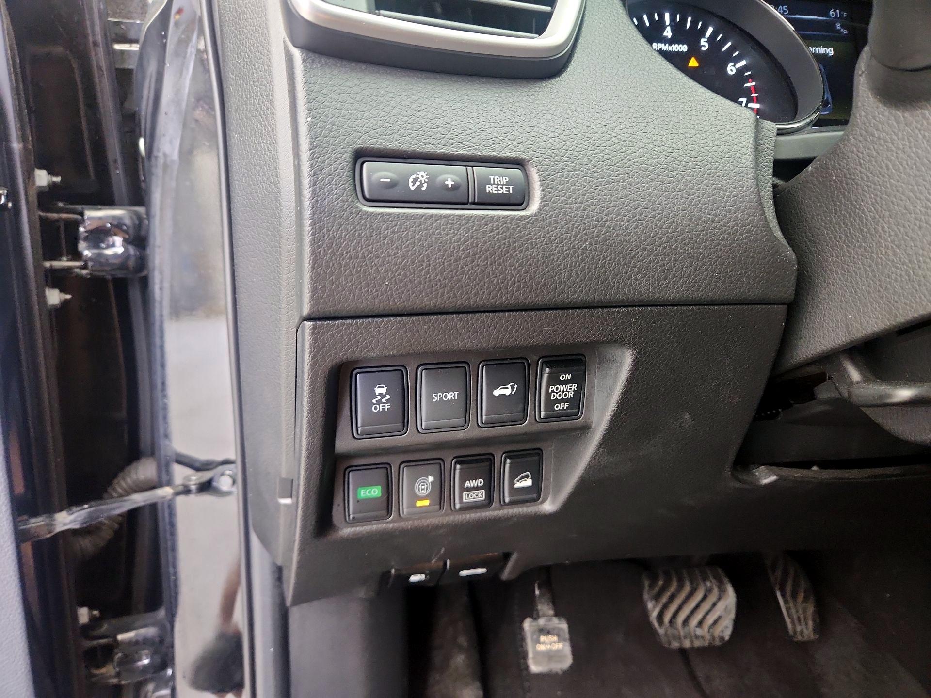 Thumbnail: 2016 Nissan Rogue - 13