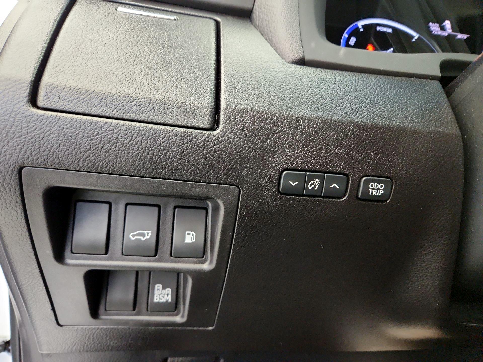 Thumbnail: 2015 Lexus RX - 13