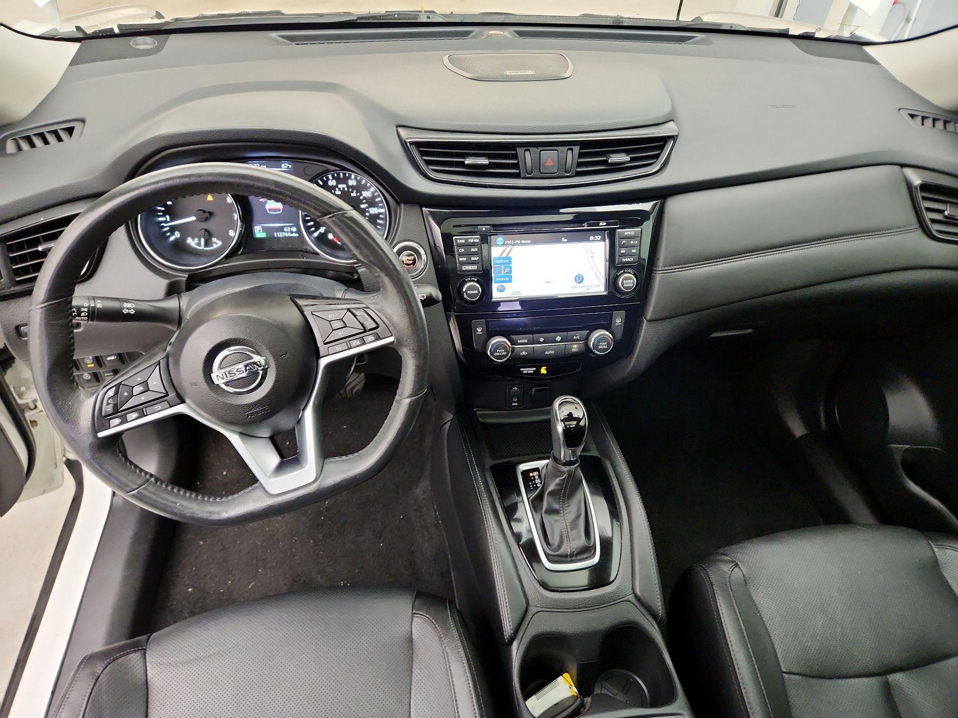 Thumbnail: 2017 Nissan Rogue - 9