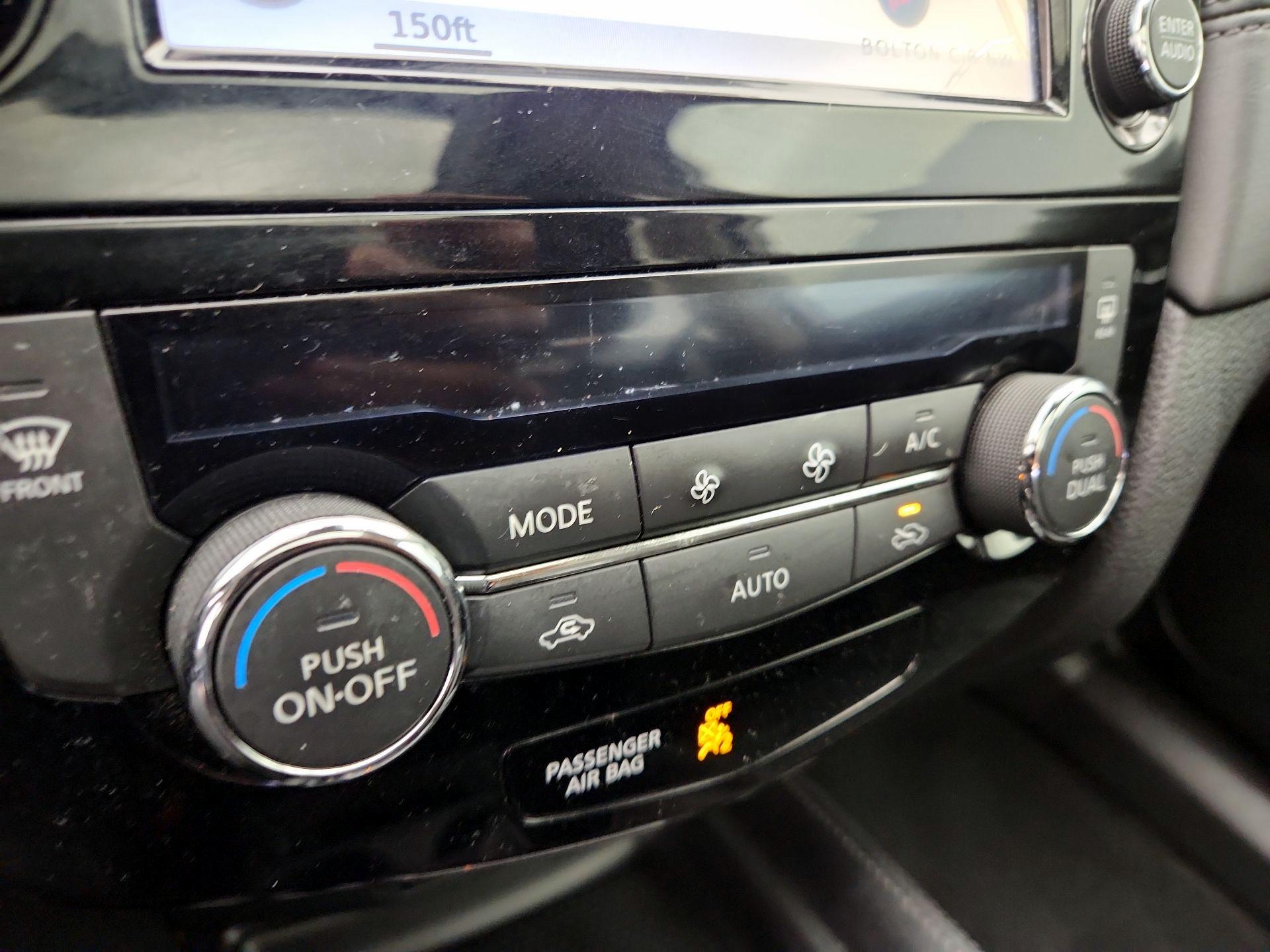 Thumbnail: 2017 Nissan Rogue - 17