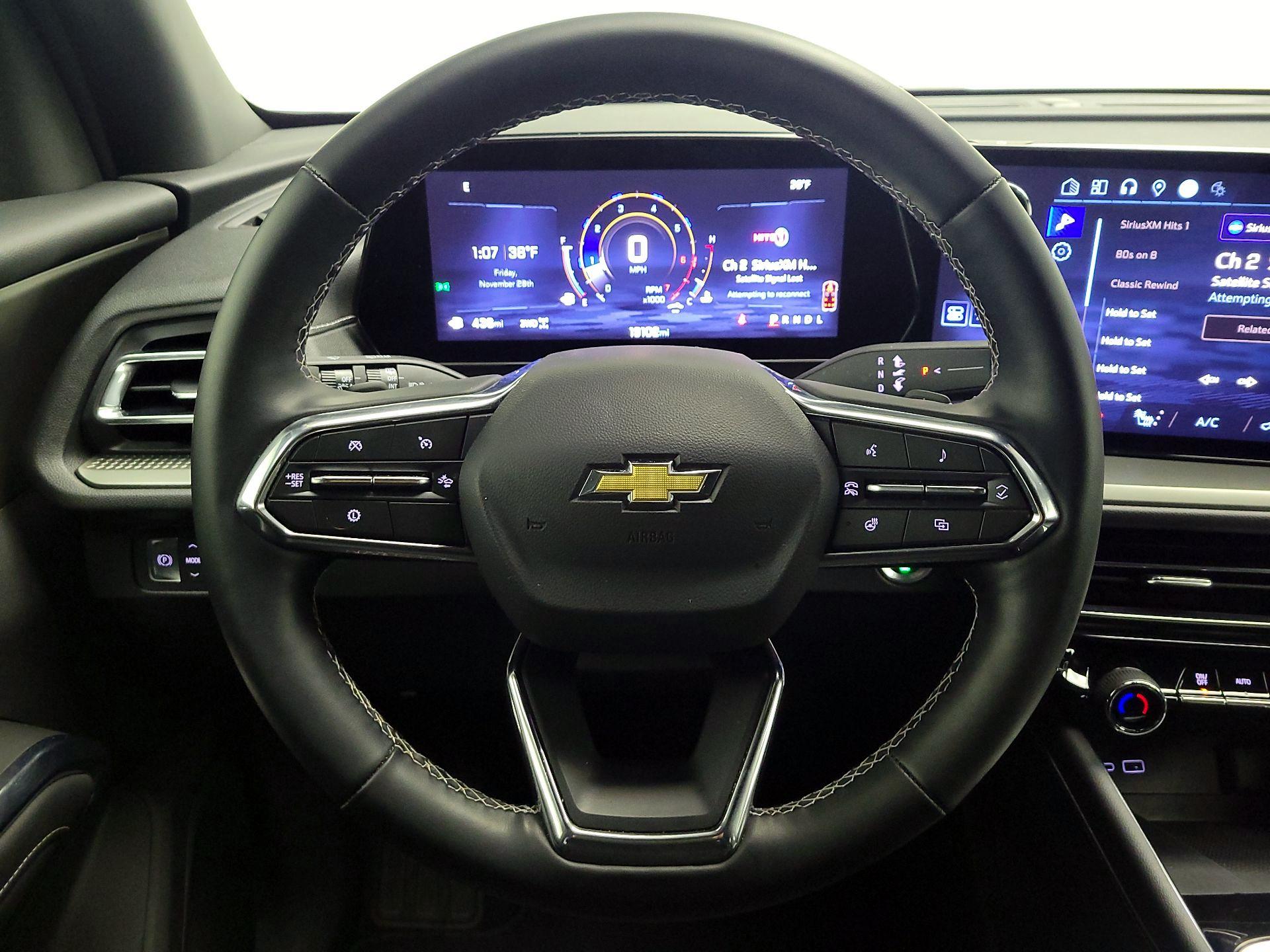 Thumbnail: 2025 Chevrolet Traverse - 10