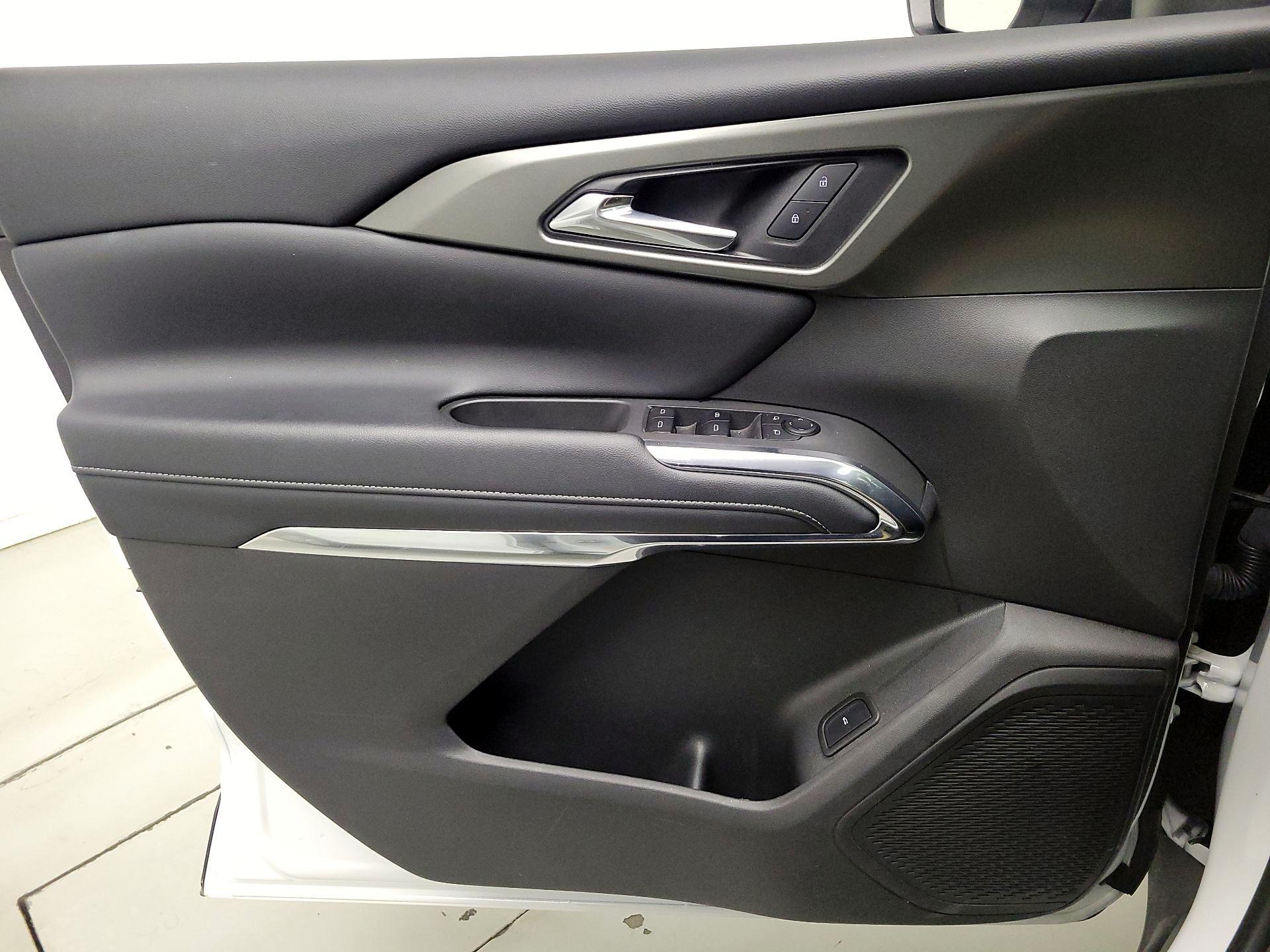 Thumbnail: 2025 Chevrolet Traverse - 12