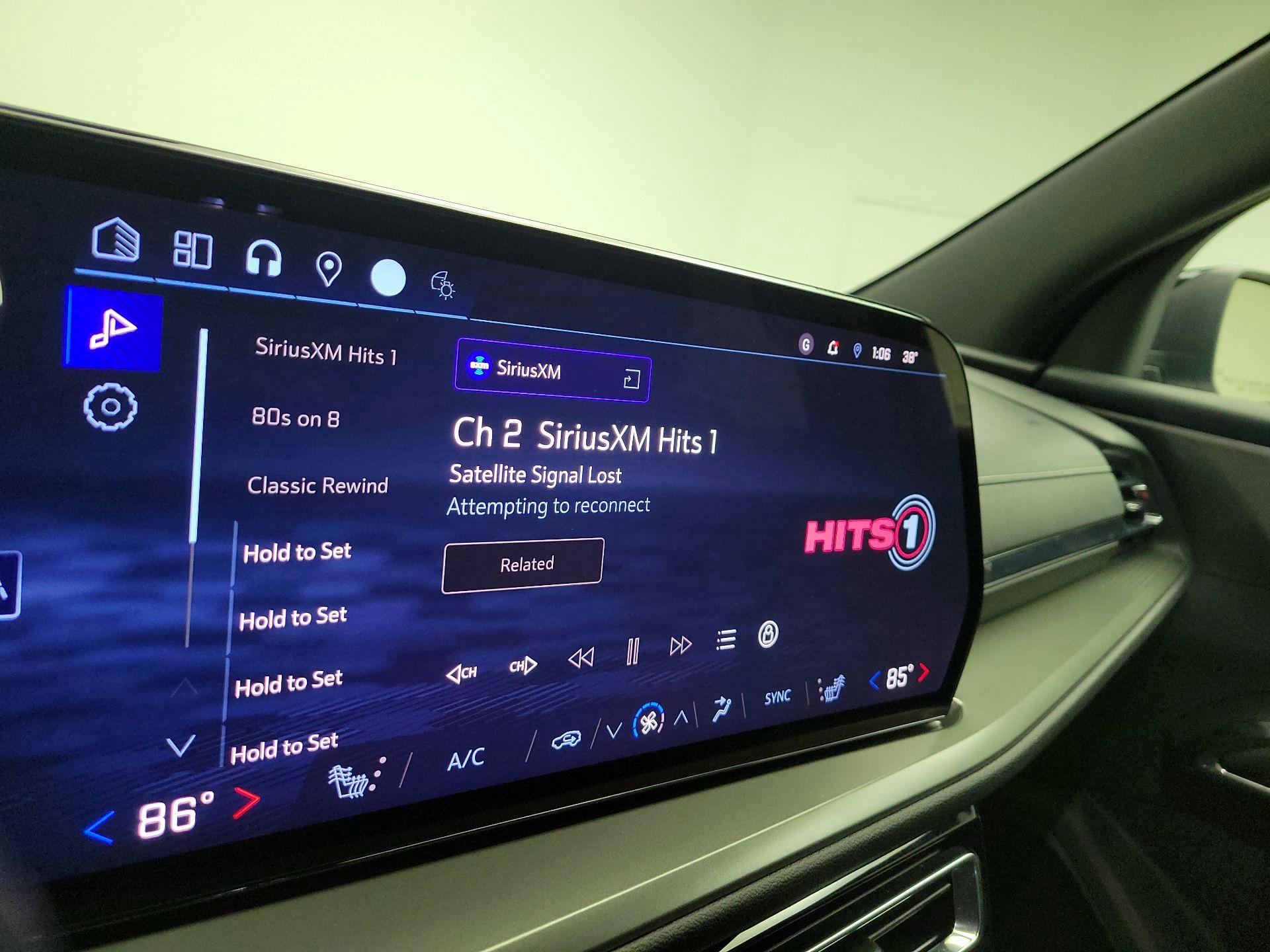 Thumbnail: 2025 Chevrolet Traverse - 14