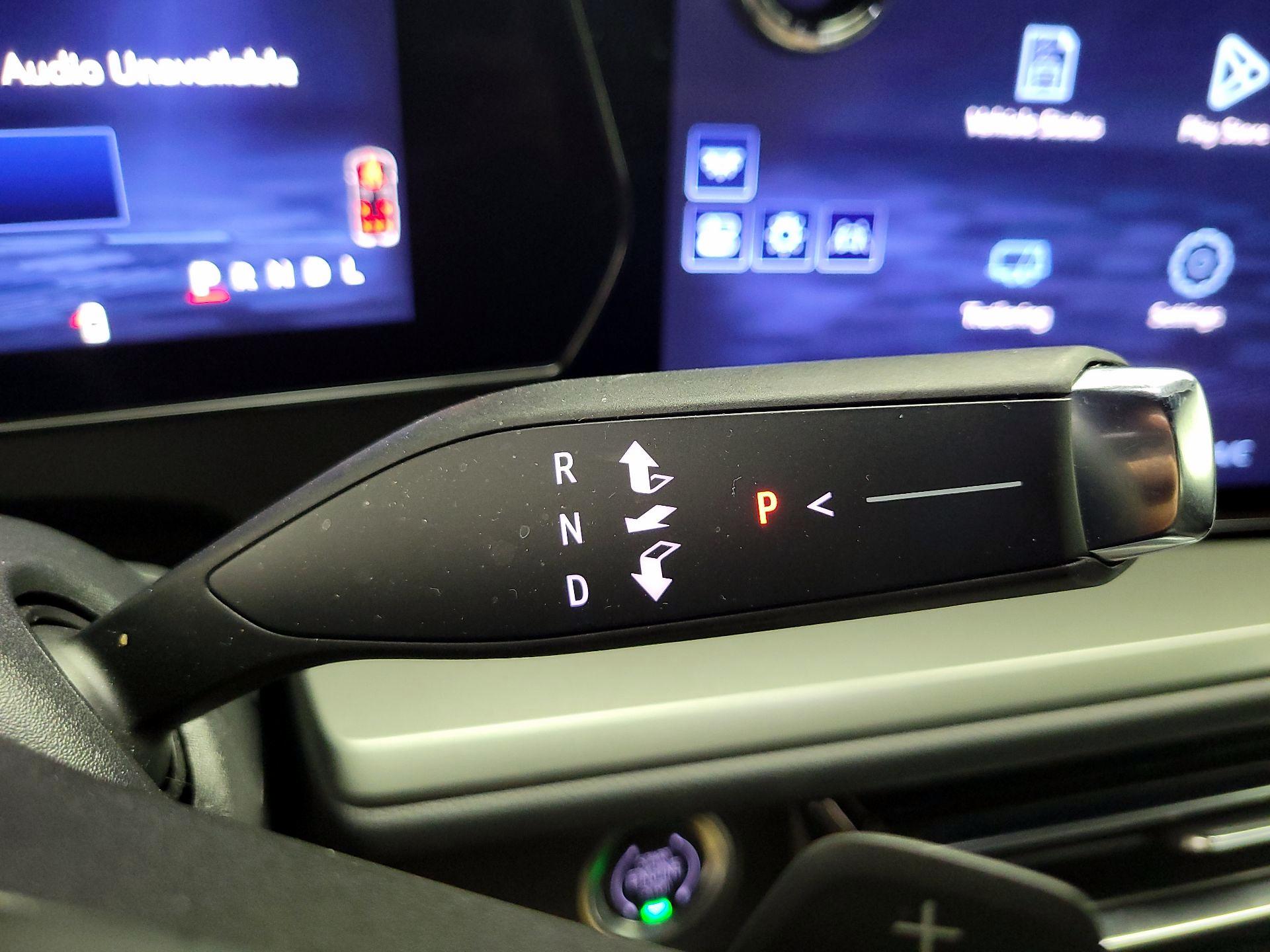 Thumbnail: 2025 Chevrolet Traverse - 16