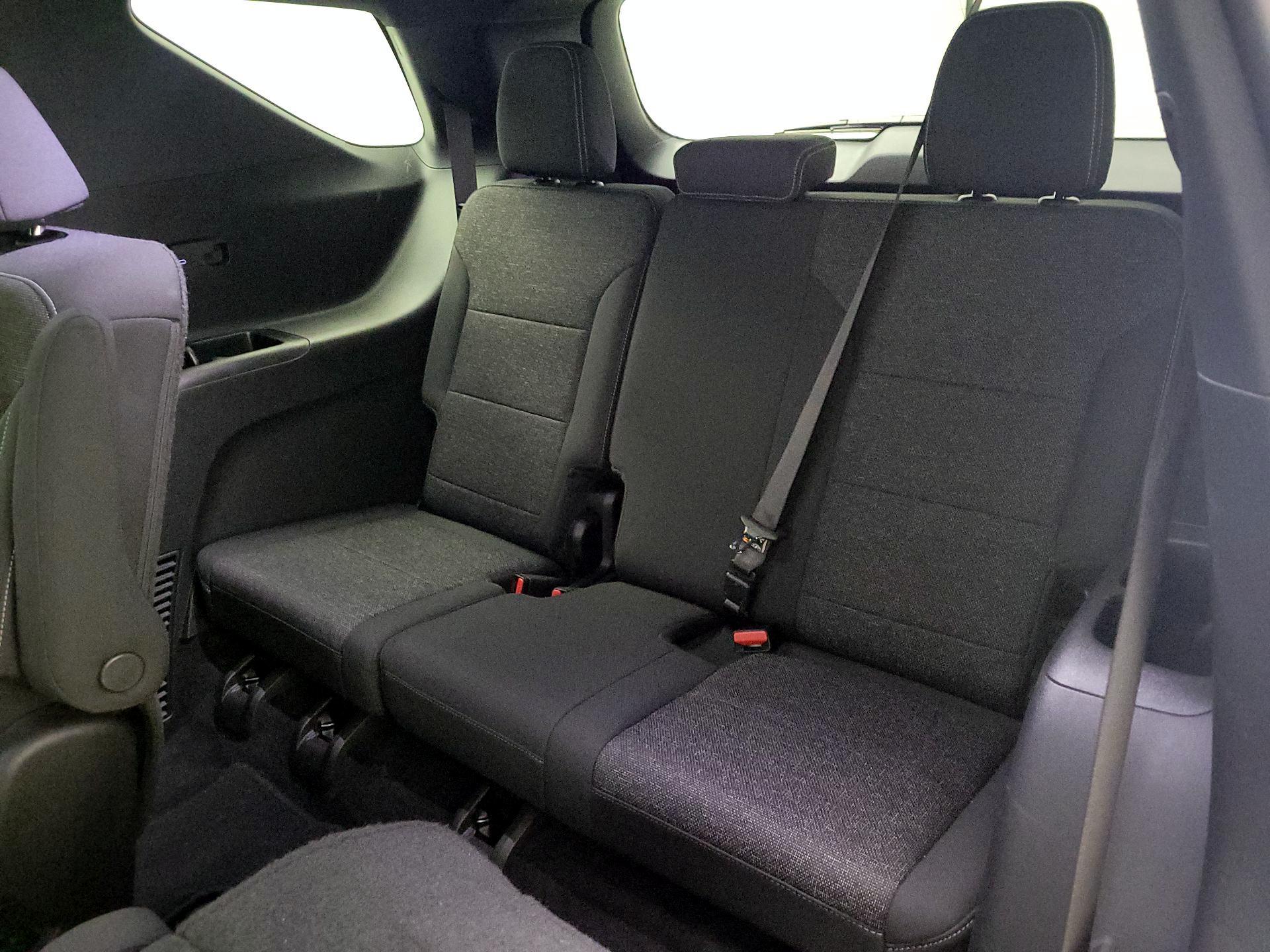 Thumbnail: 2025 Chevrolet Traverse - 18