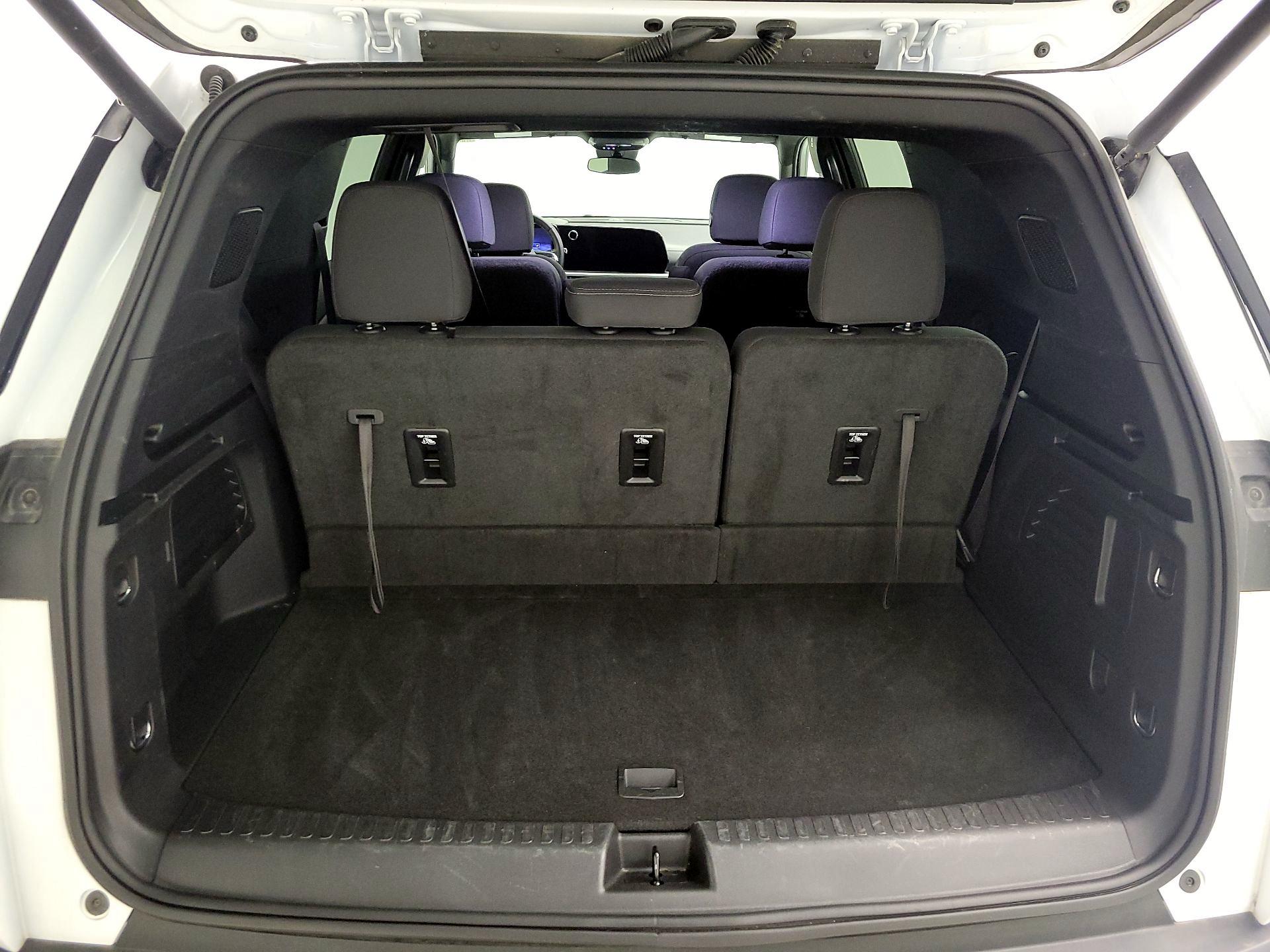 Thumbnail: 2025 Chevrolet Traverse - 19