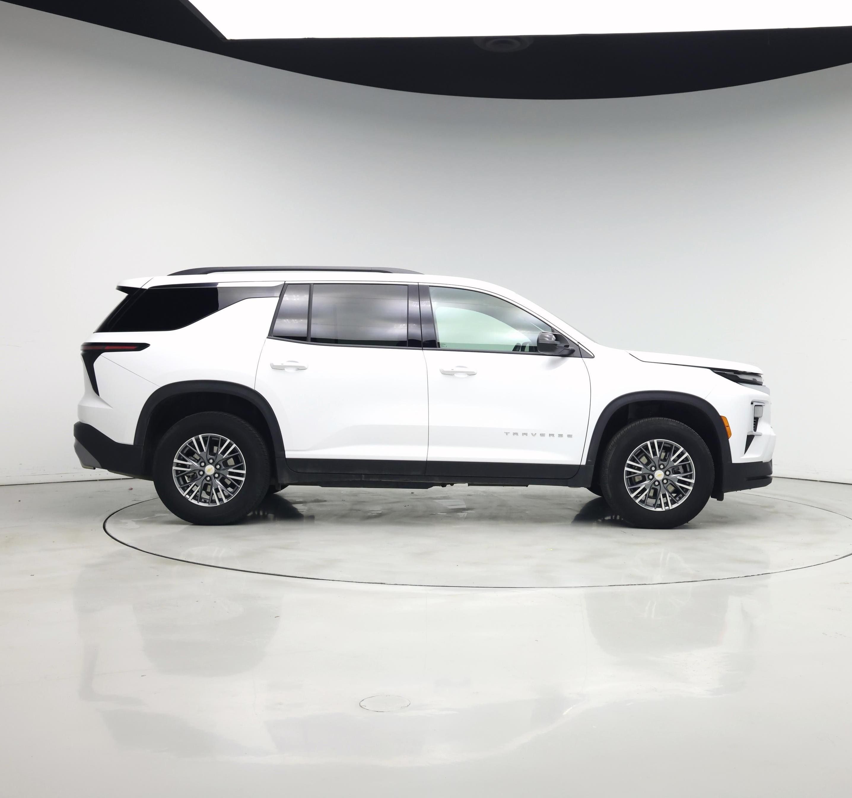 Thumbnail: 2025 Chevrolet Traverse - 7