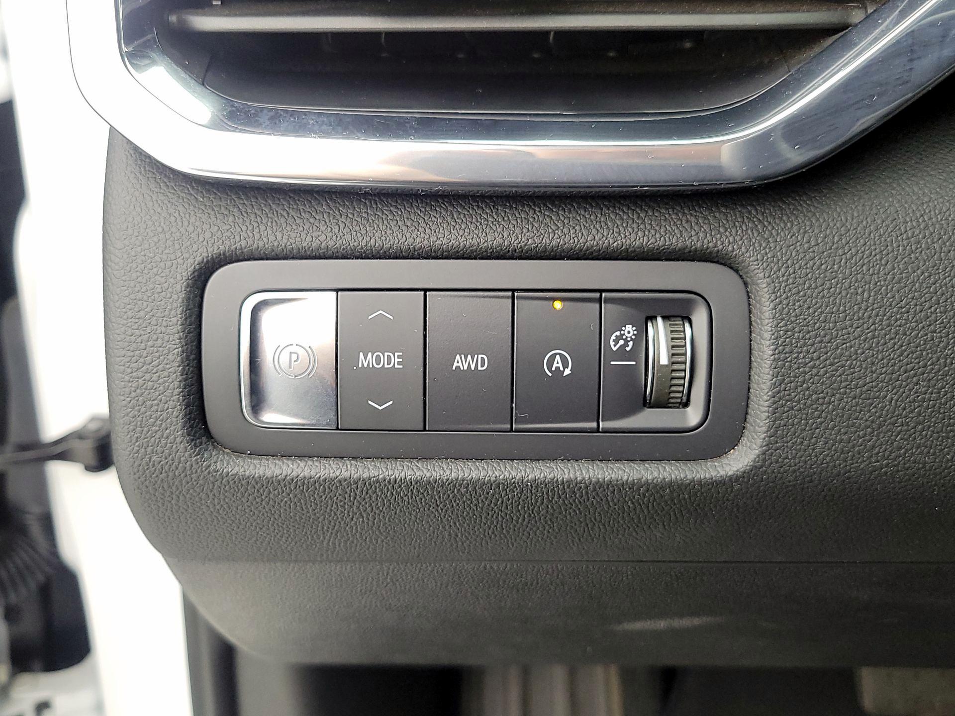 Thumbnail: 2025 GMC Acadia - 13