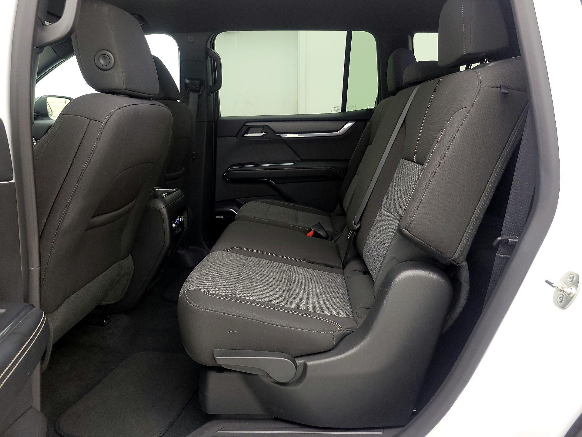 Thumbnail: 2025 GMC Acadia - 19