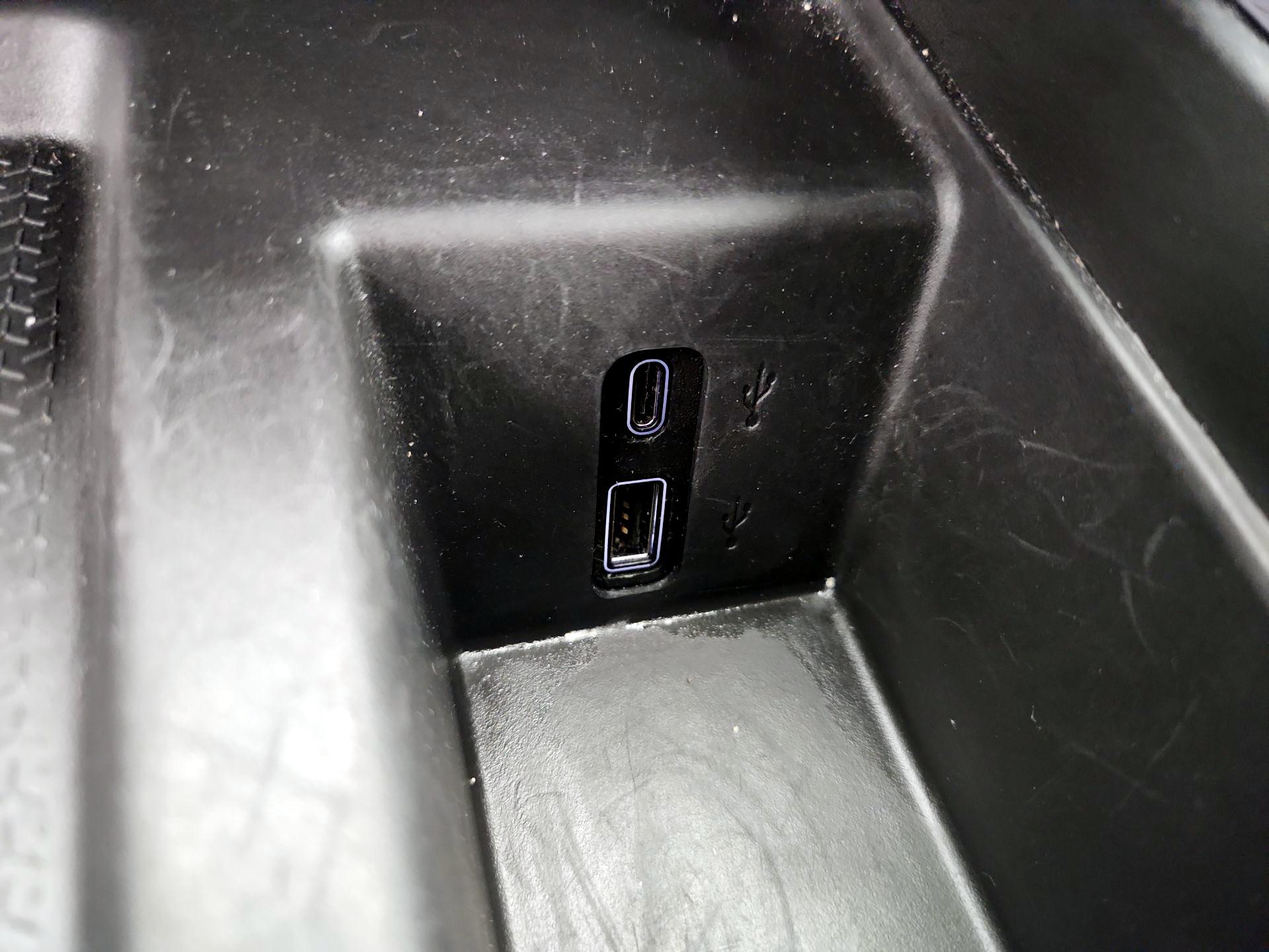 Thumbnail: 2025 GMC Acadia - 19