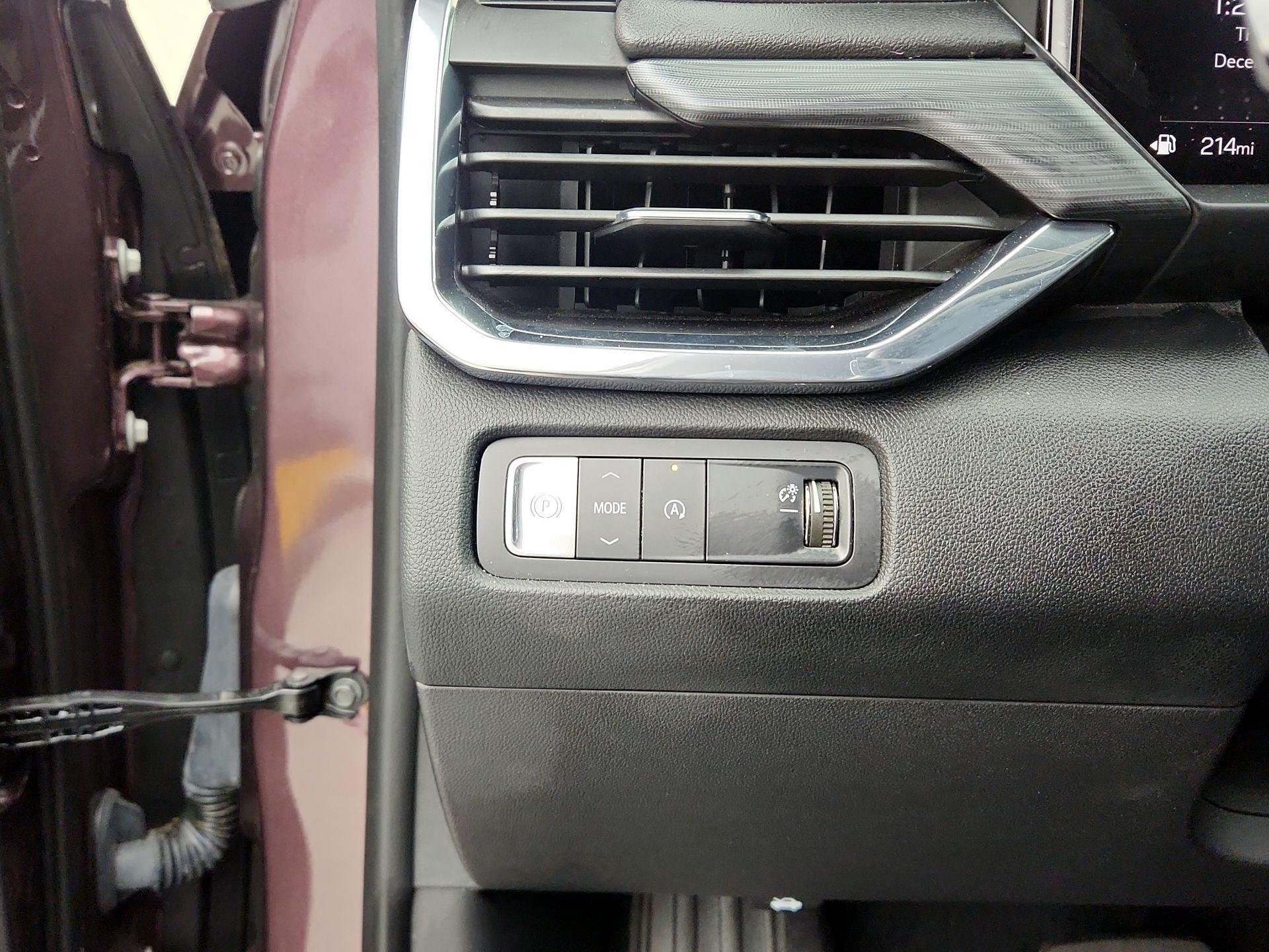 Thumbnail: 2025 GMC Acadia - 13