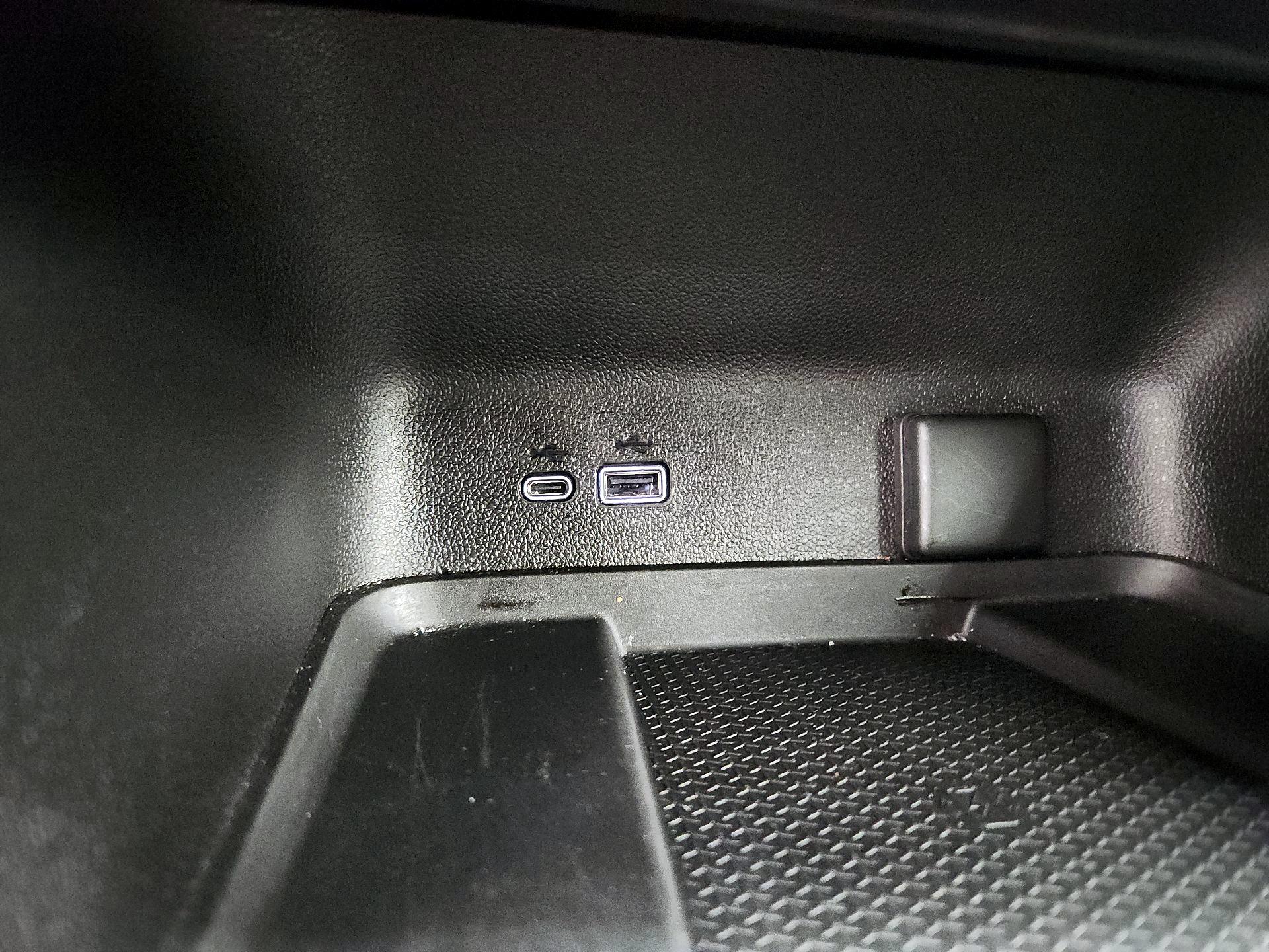 Thumbnail: 2025 Chevrolet Traverse - 19