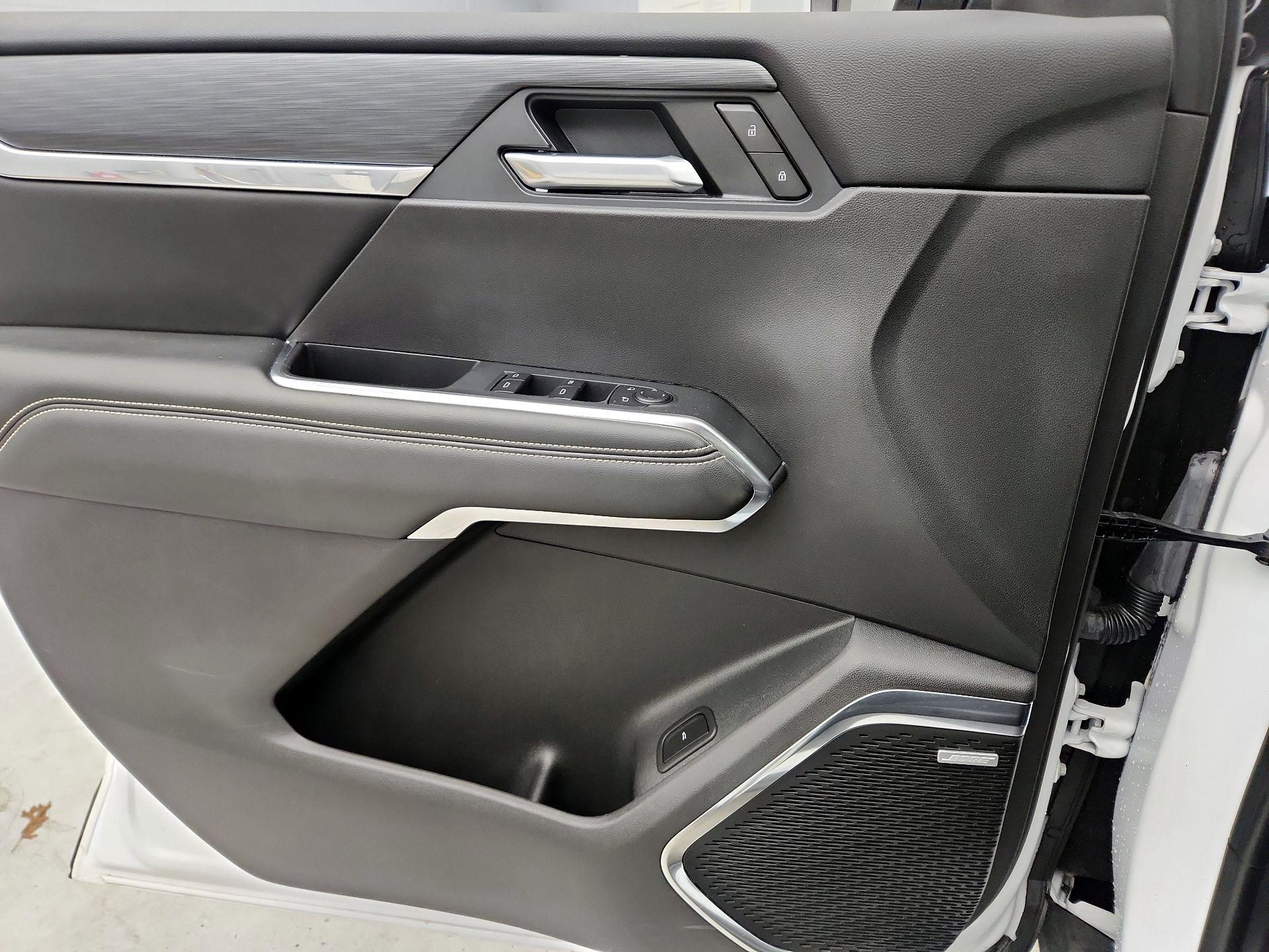 Thumbnail: 2025 GMC Acadia - 12