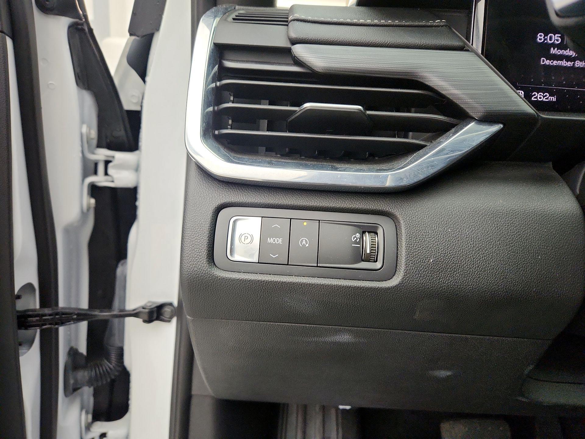 Thumbnail: 2025 GMC Acadia - 13