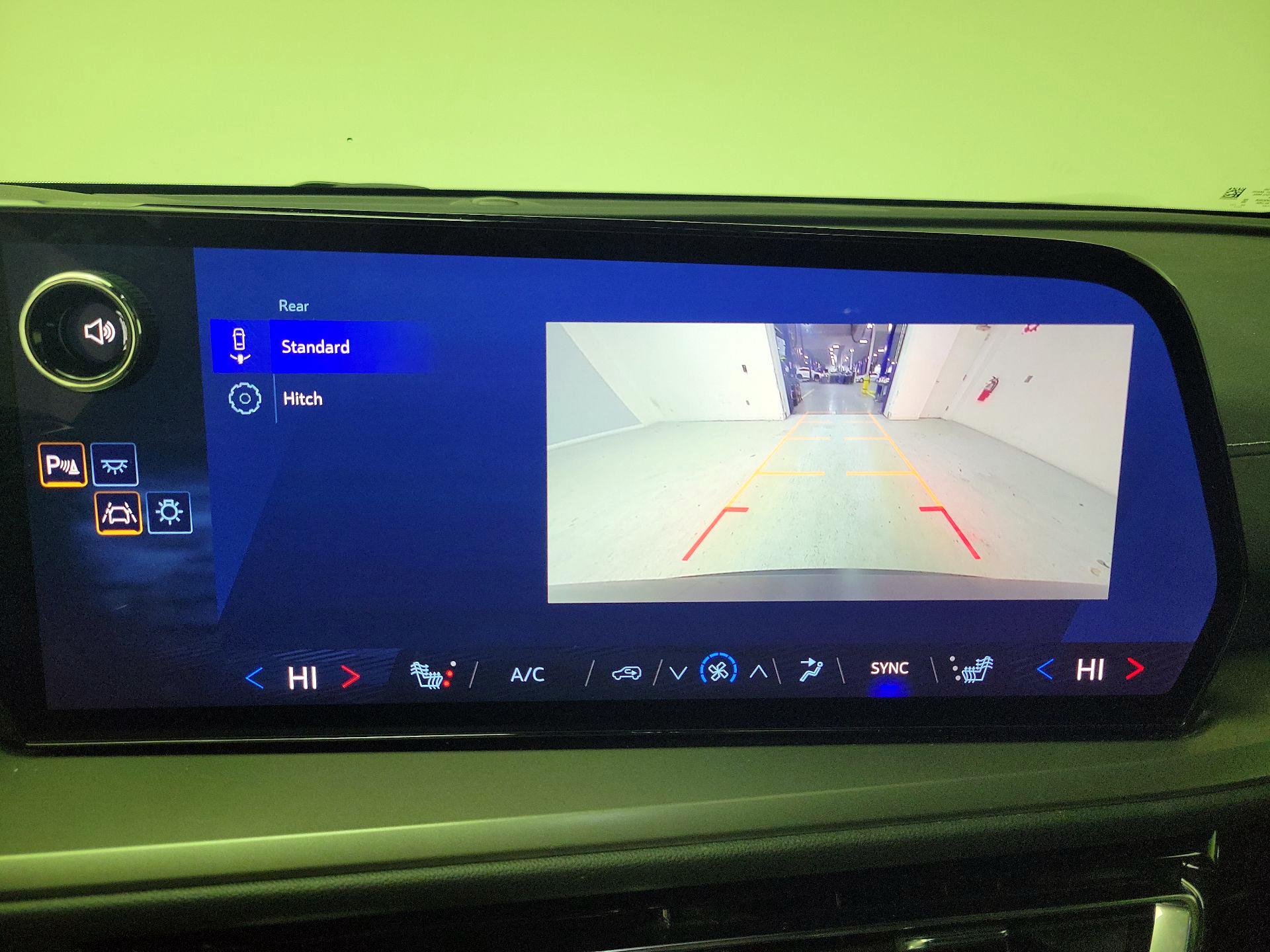 Thumbnail: 2025 Chevrolet Traverse - 14