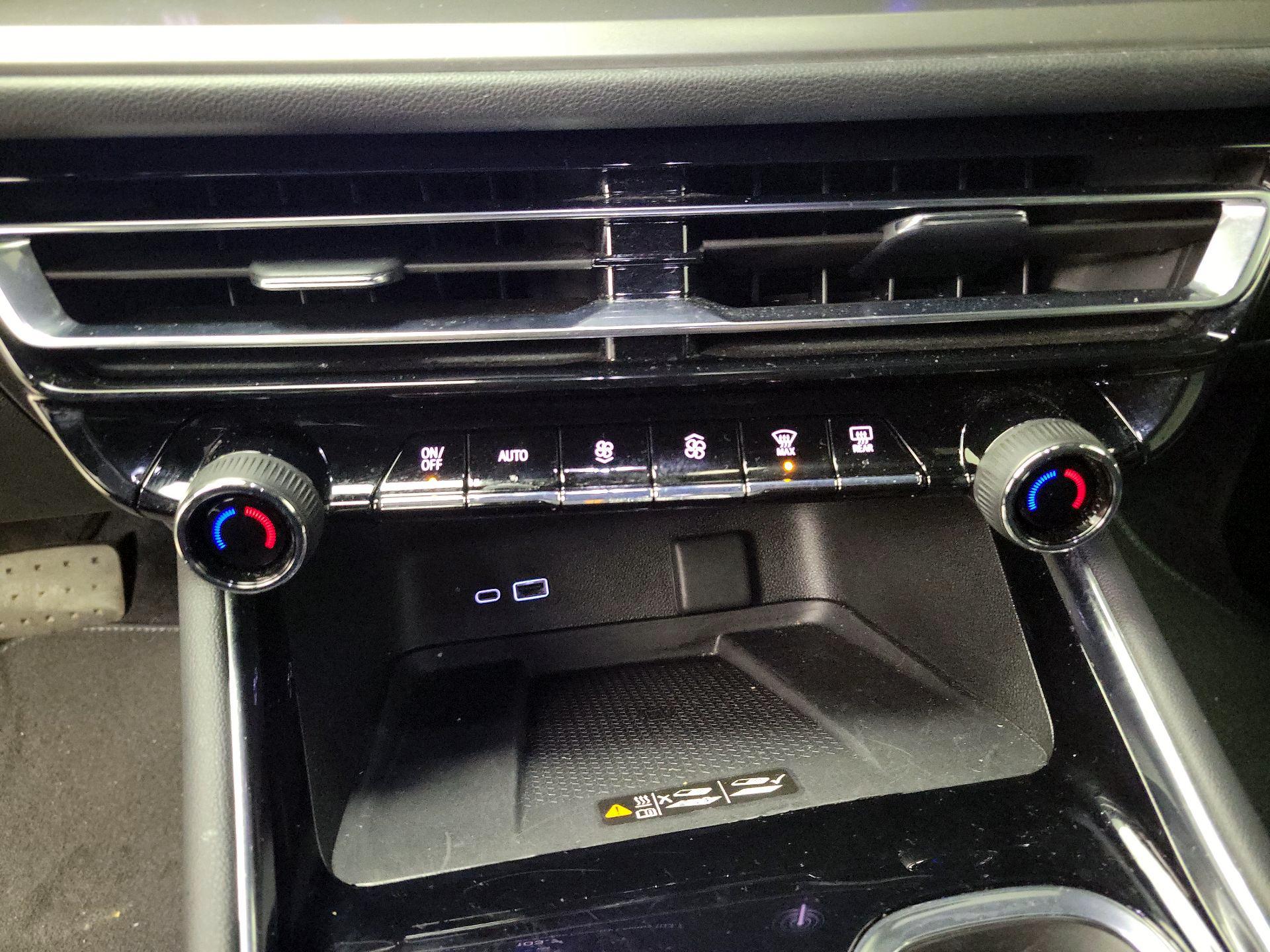 Thumbnail: 2025 Chevrolet Traverse - 16