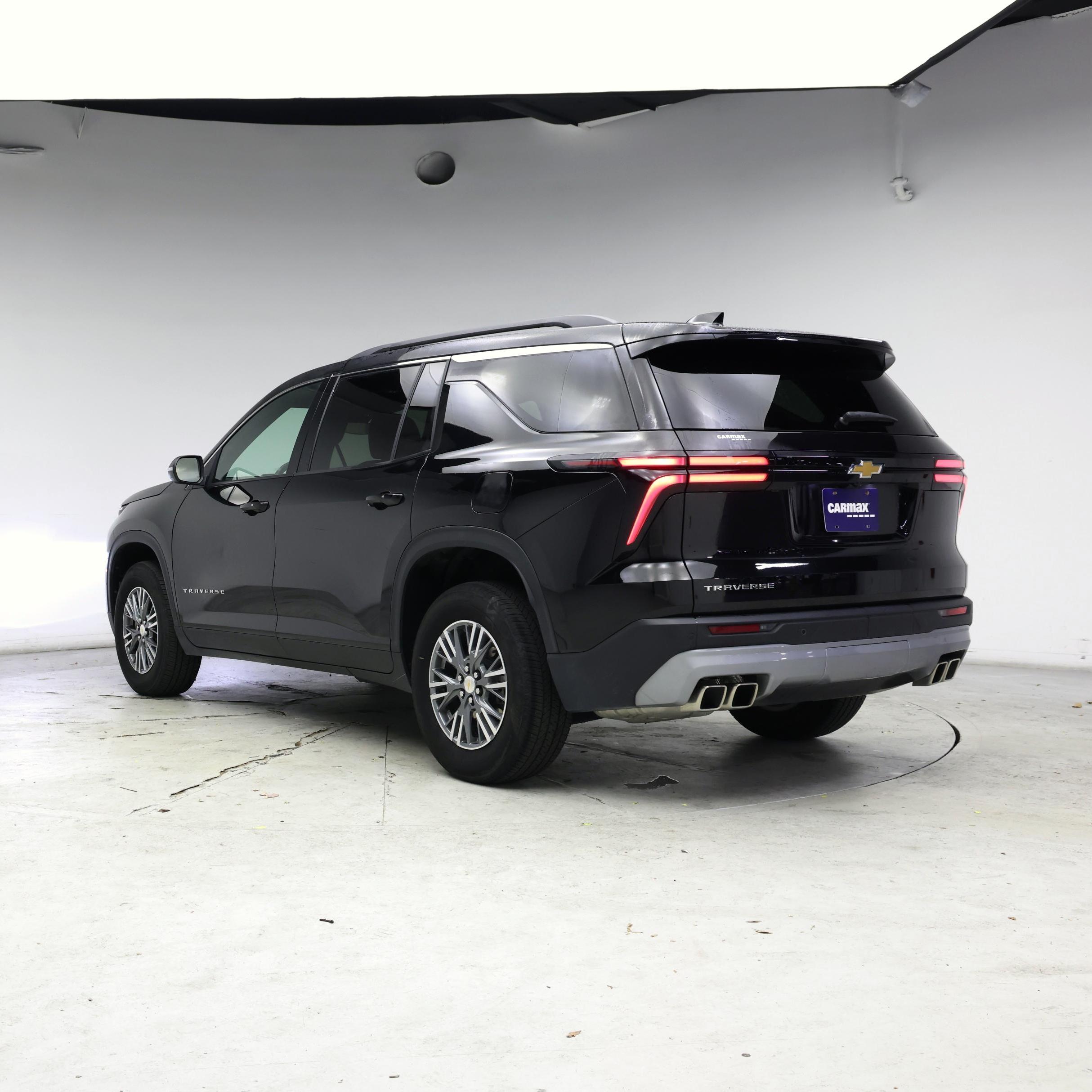 Thumbnail: 2025 Chevrolet Traverse - 2