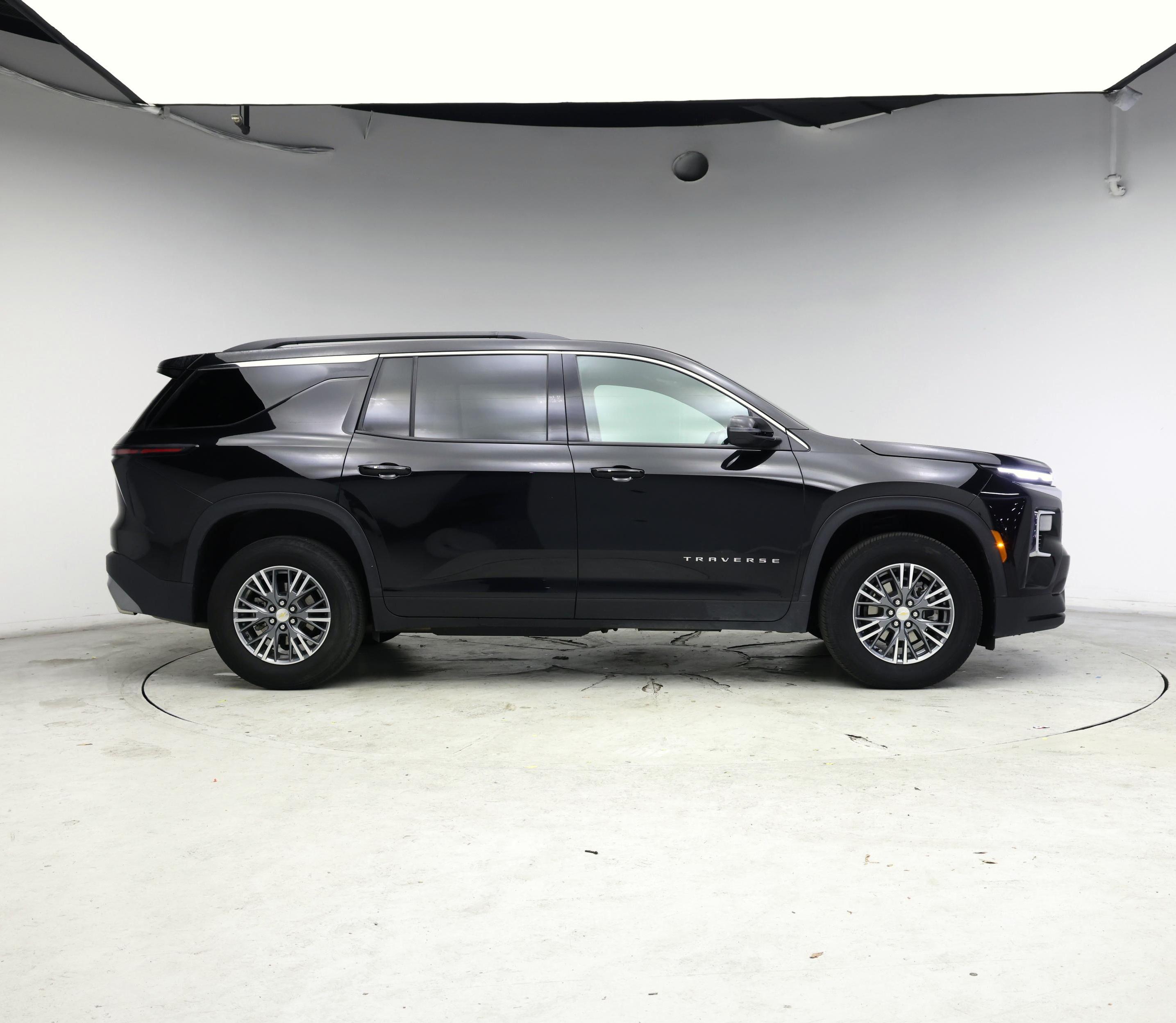 Thumbnail: 2025 Chevrolet Traverse - 7