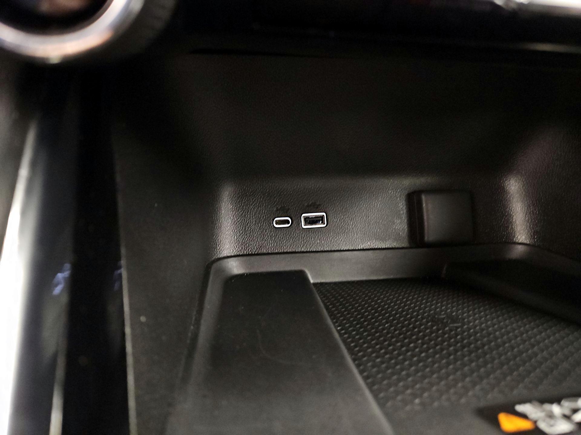 Thumbnail: 2025 Chevrolet Traverse - 18