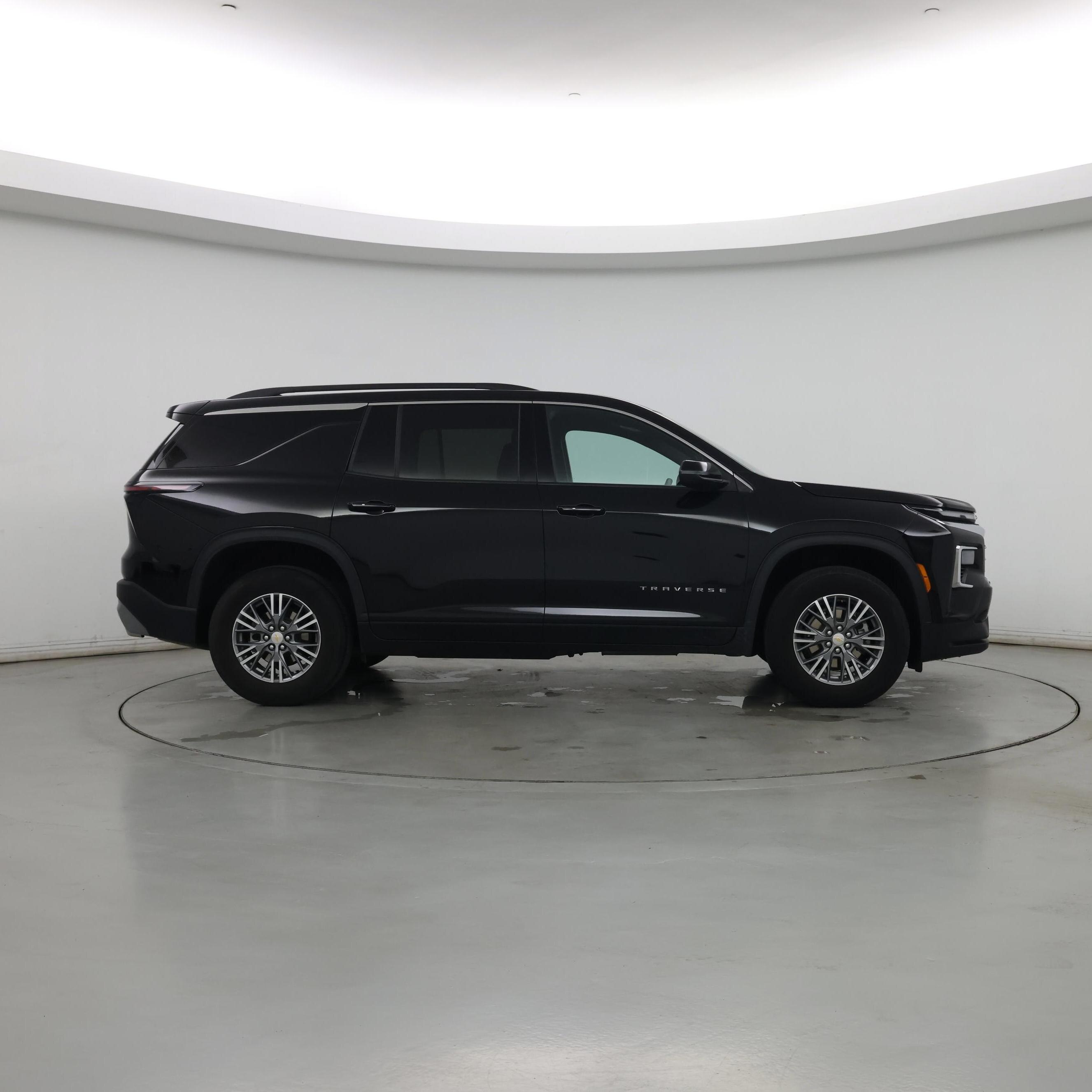 Thumbnail: 2025 Chevrolet Traverse - 7