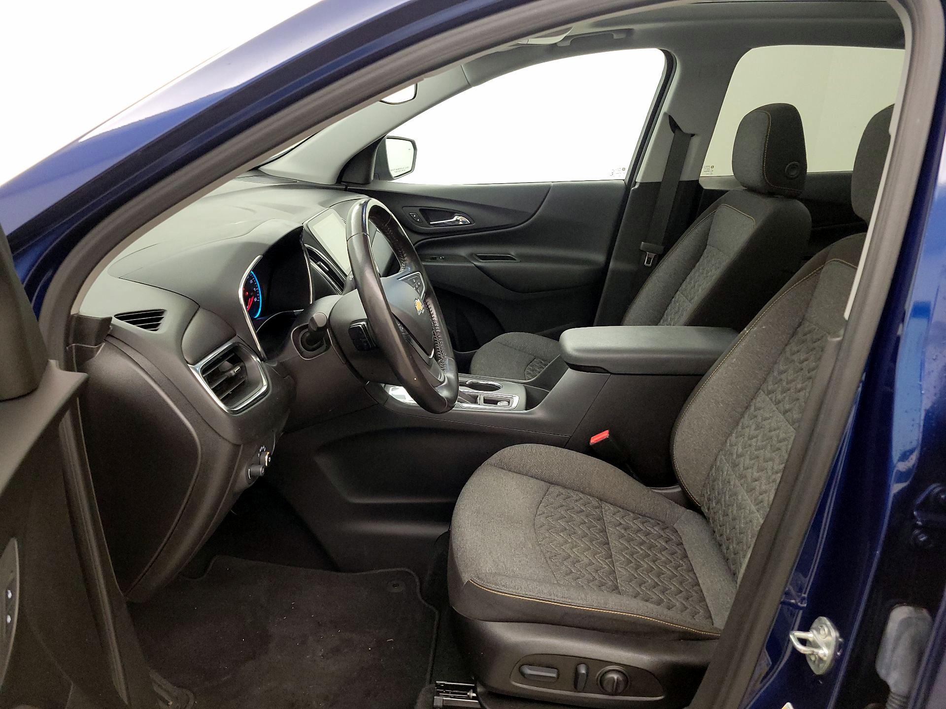 Thumbnail: 2022 Chevrolet Equinox - 11