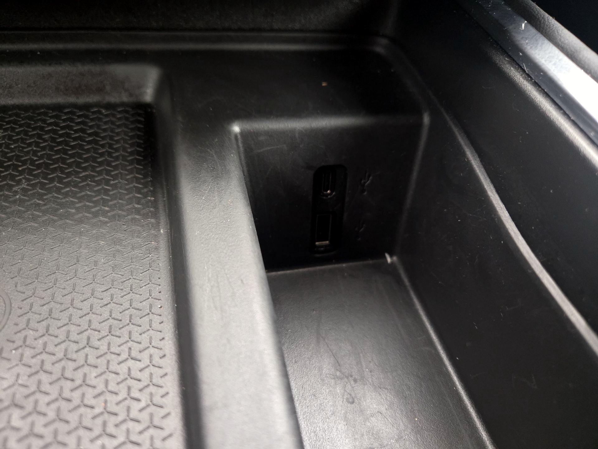 Thumbnail: 2025 GMC Acadia - 19