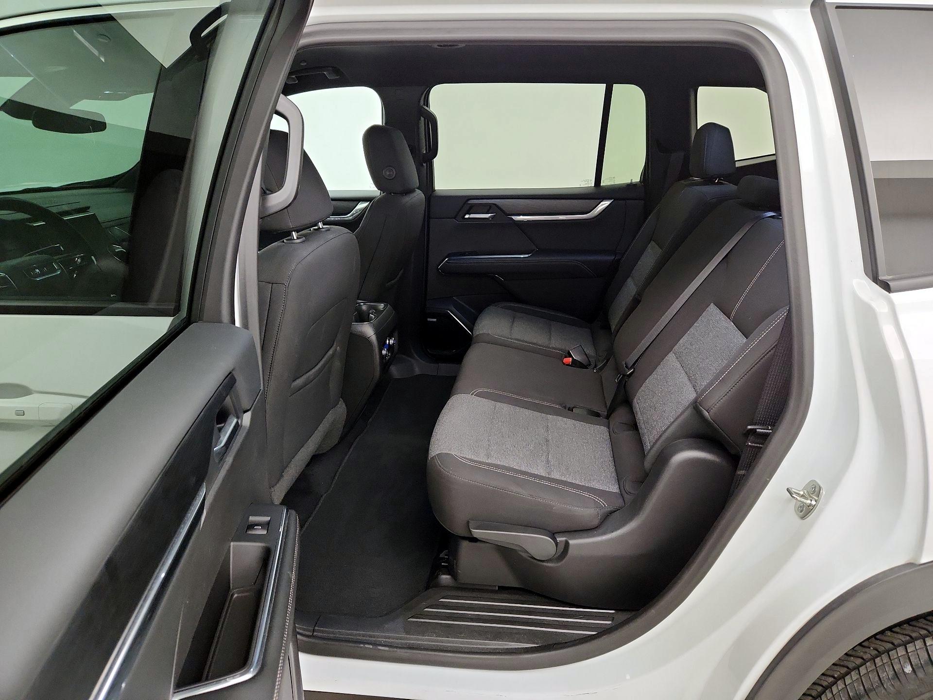 Thumbnail: 2025 GMC Acadia - 19