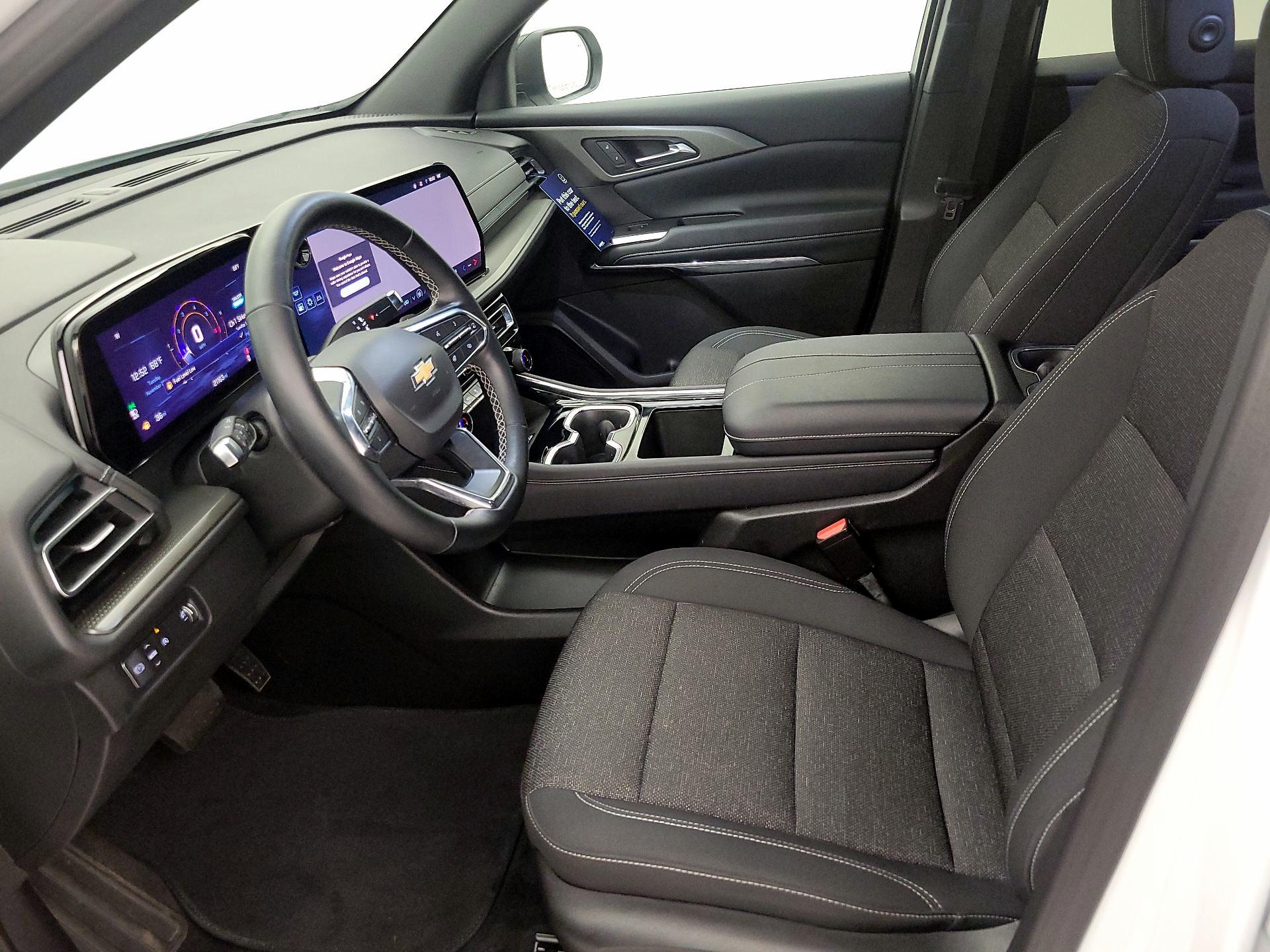 Thumbnail: 2025 Chevrolet Traverse - 11