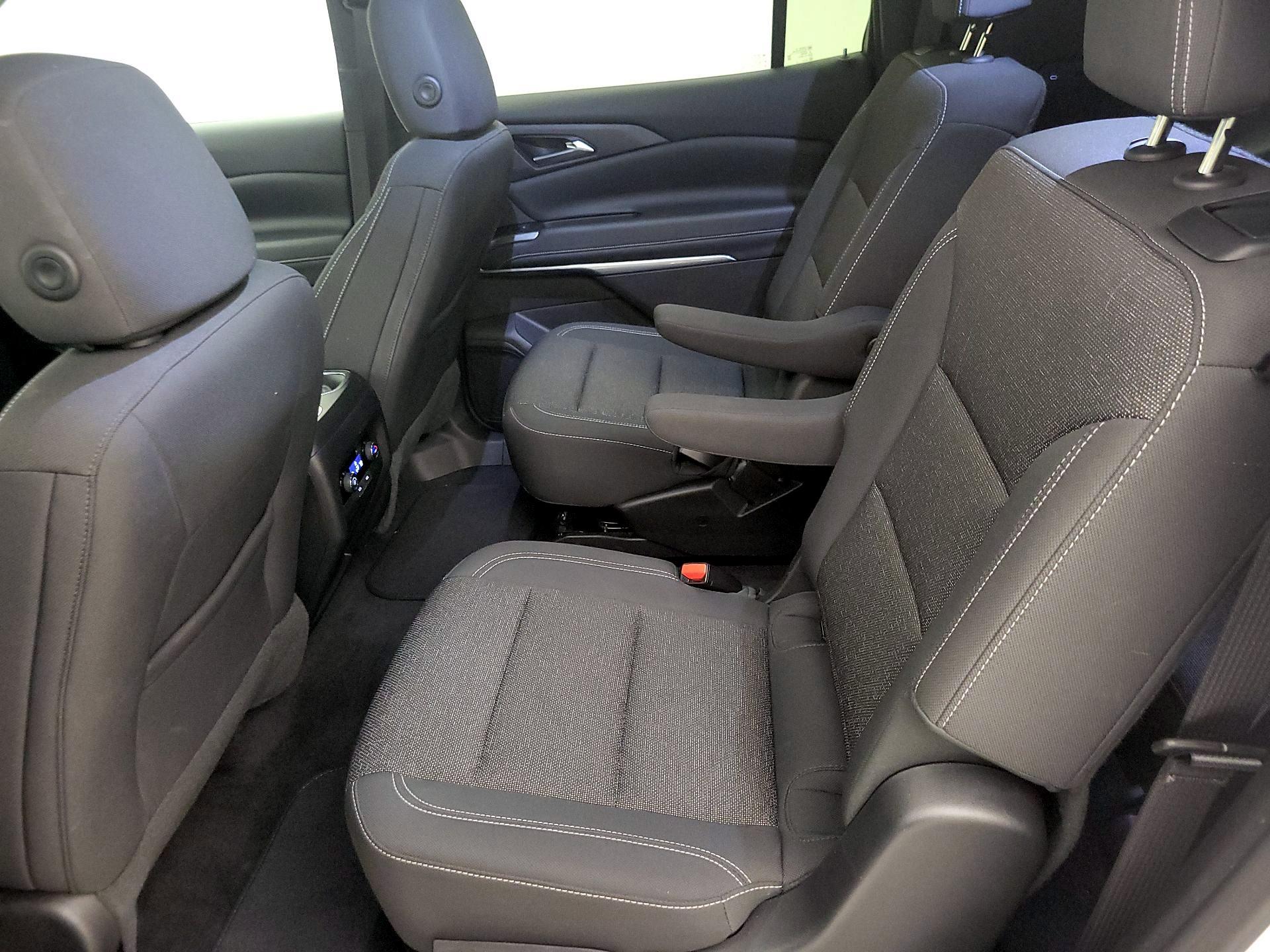 Thumbnail: 2025 Chevrolet Traverse - 19