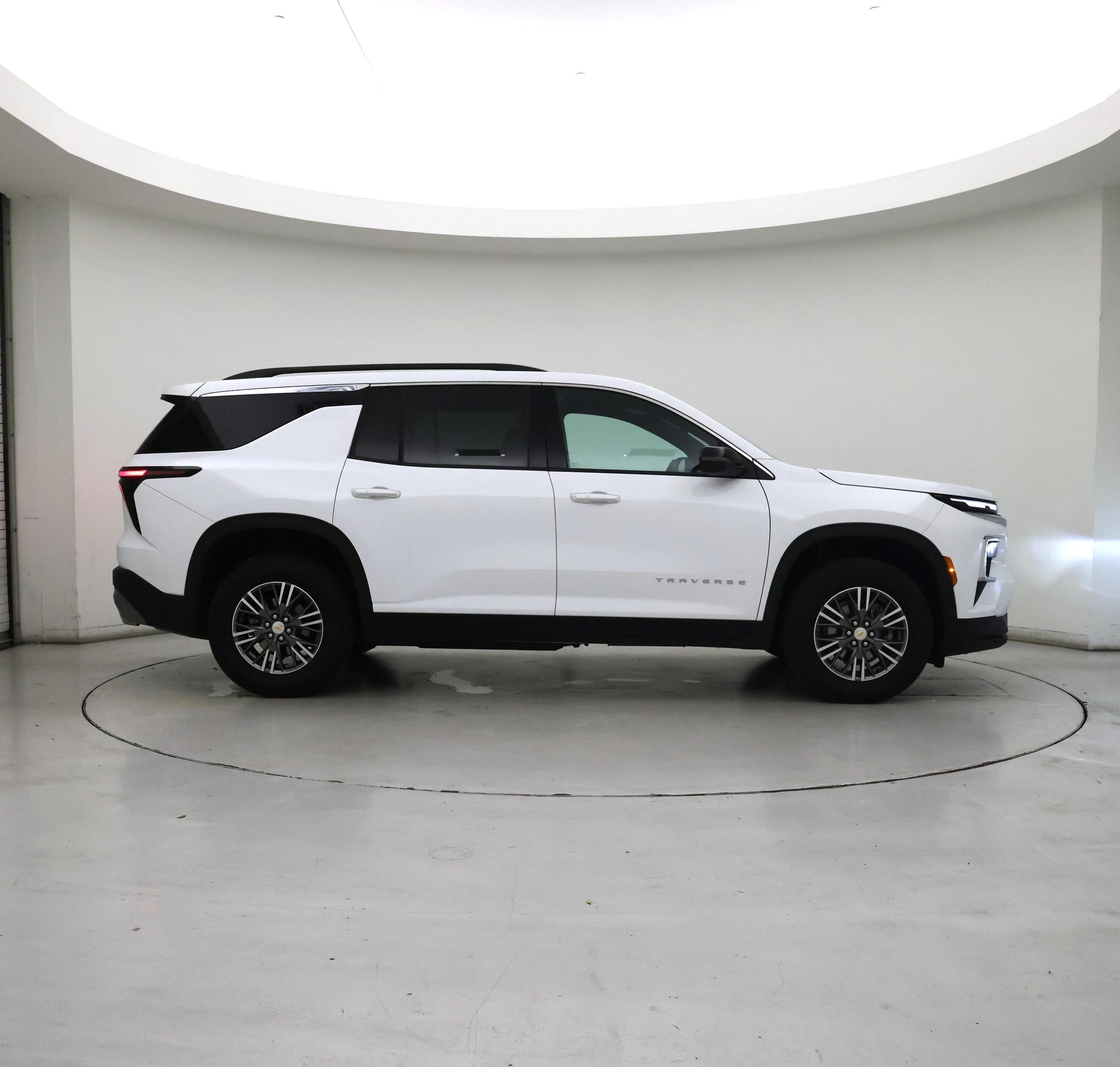 Thumbnail: 2025 Chevrolet Traverse - 7